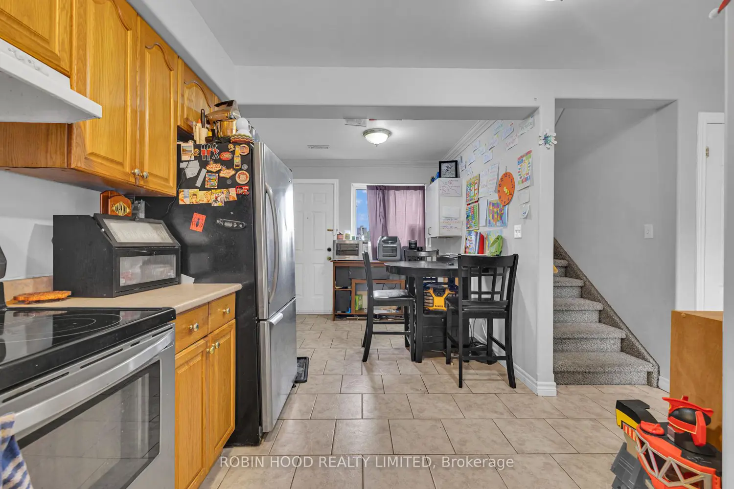 Additional image 9 of 406 Glengarry Avenue