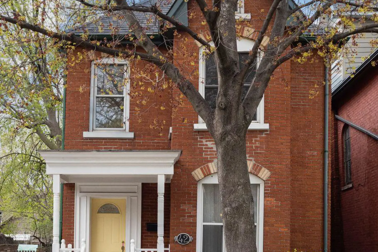 Additional image 16 of 42 Erie Avenue