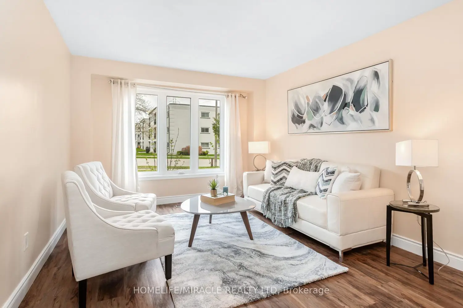 501 Glenelm Crescent A photo 4