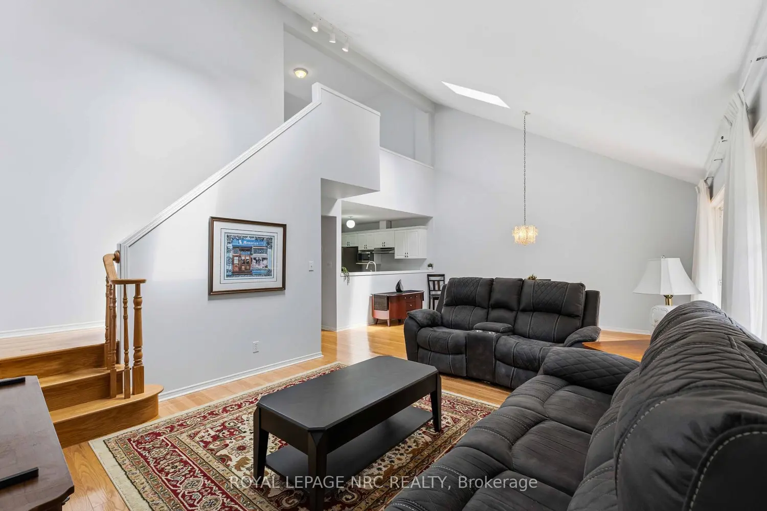 Additional image 11 of 4104 Loganberry Court 2