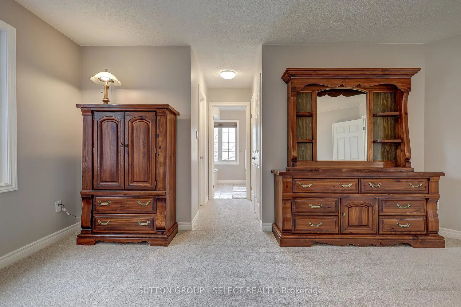 Additional image 13 of 462 Ambleside Drive
