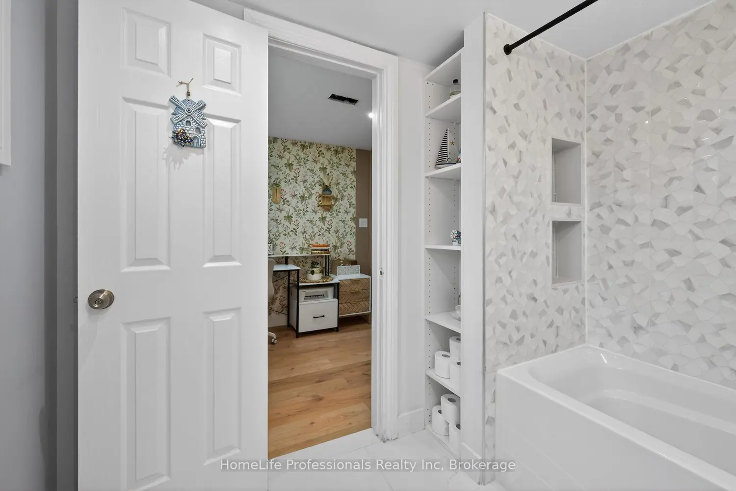 Additional image 17 of 8 Forestgate Drive