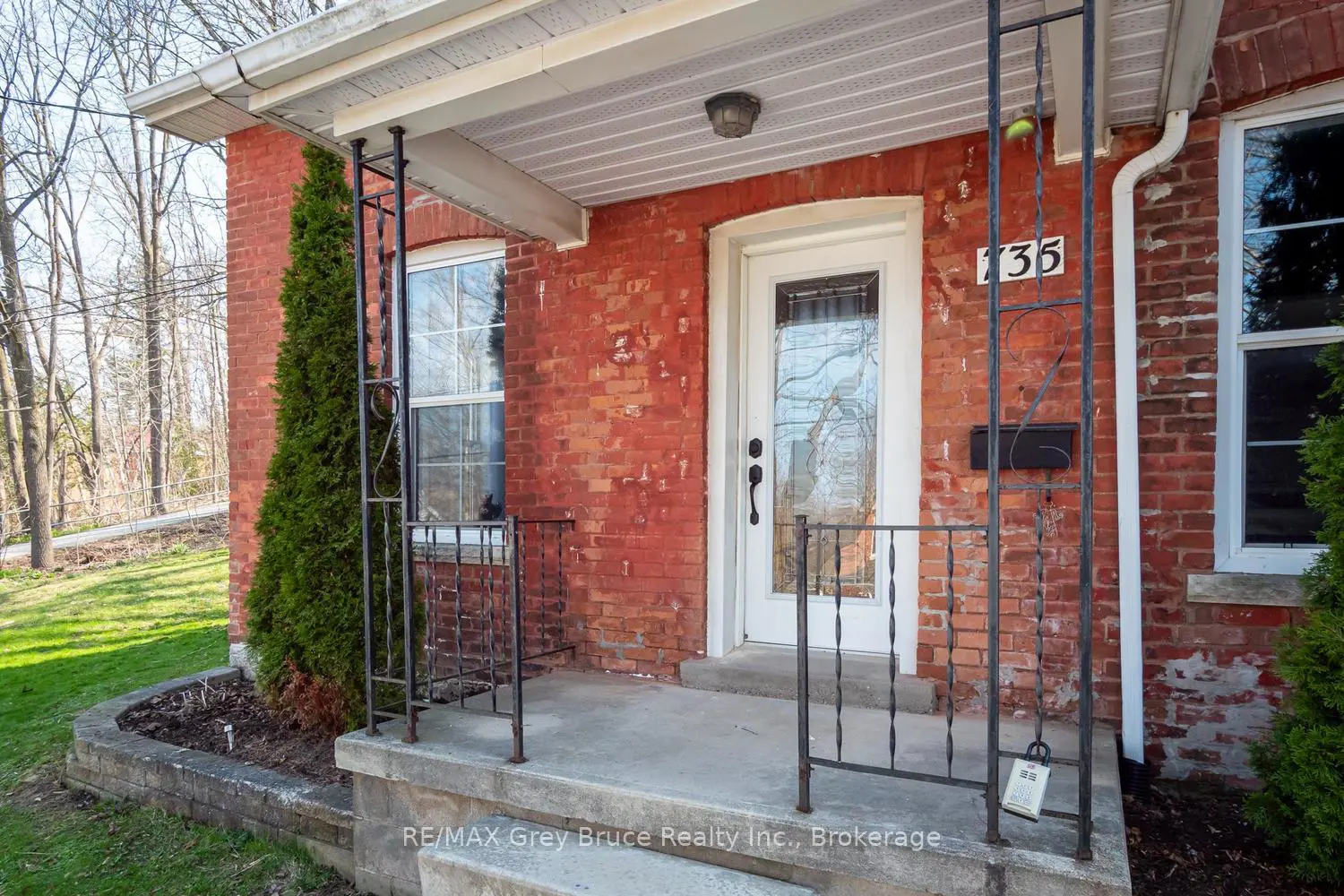 Additional image 2 of 735 5Th Avenue