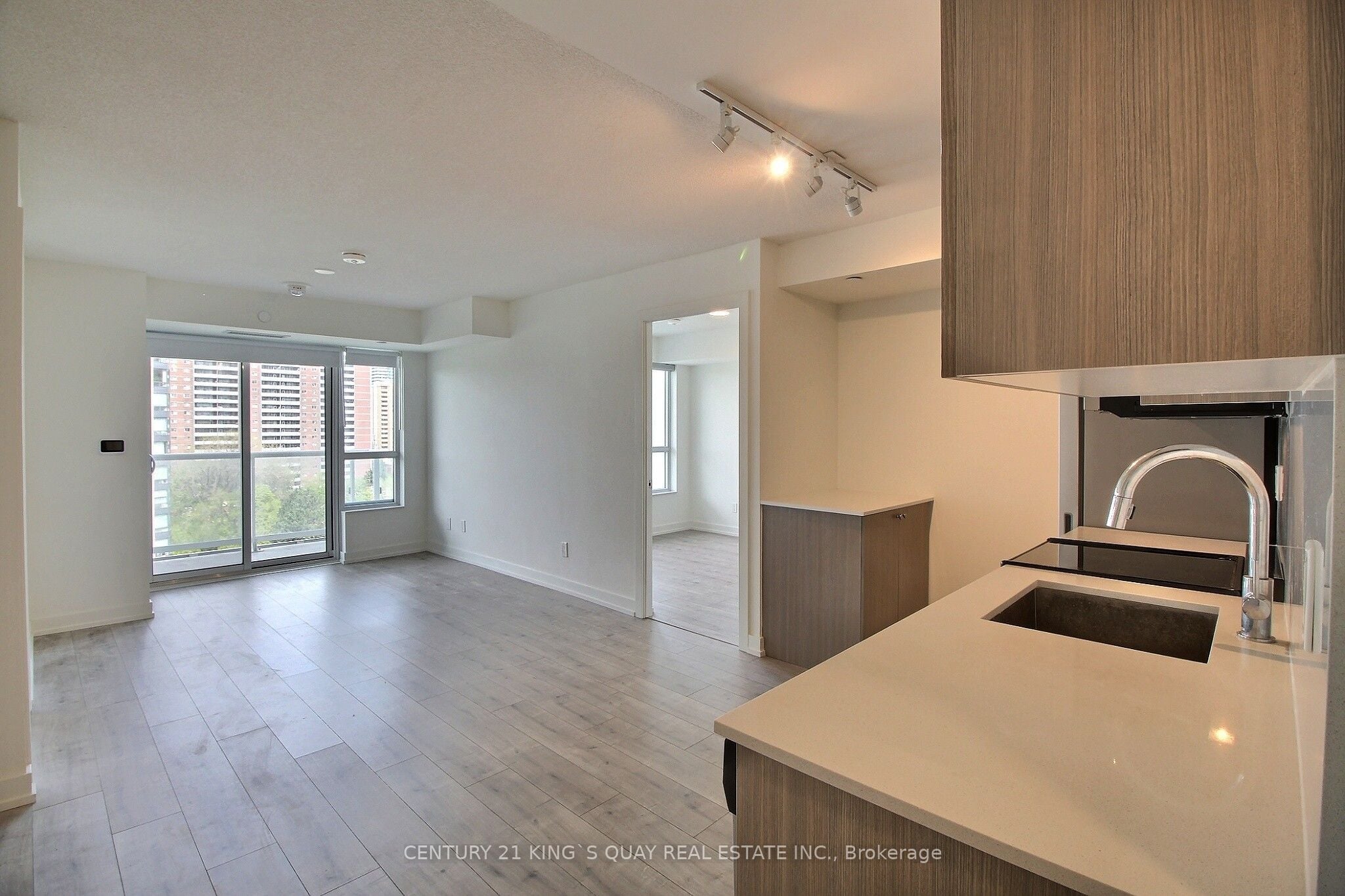 Additional image 4 of 907-10 Wilby Crescent, Toronto, ON, M9N 0B6