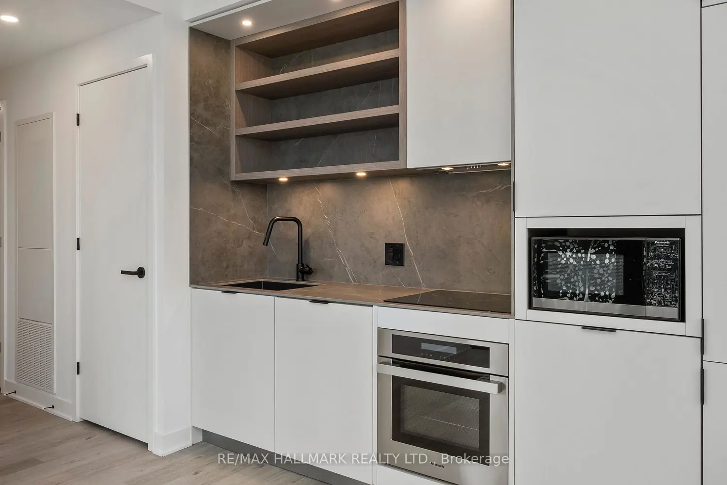 Additional image 12 of 55 Charles Street 1310
