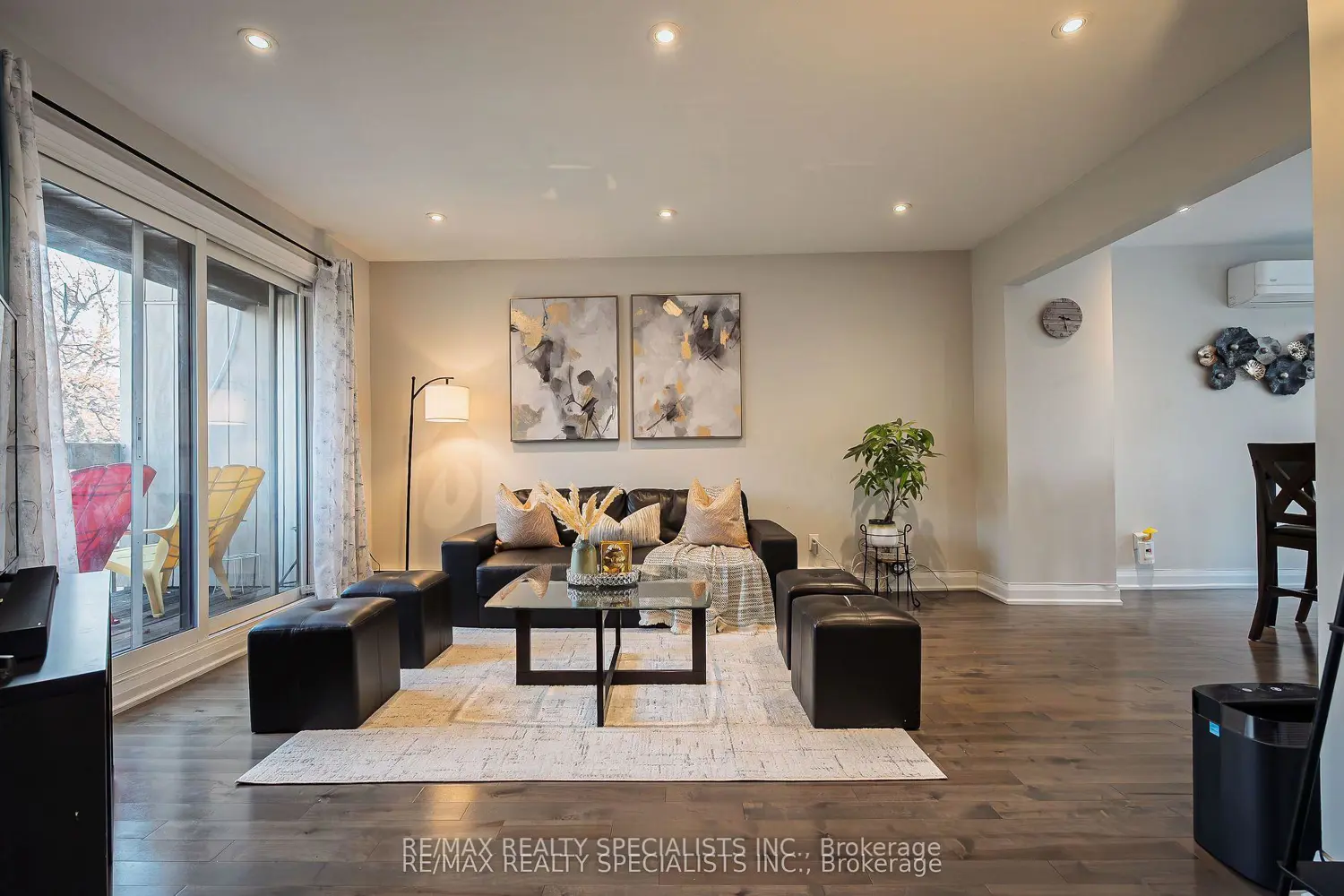 6780 Formentera Avenue #8