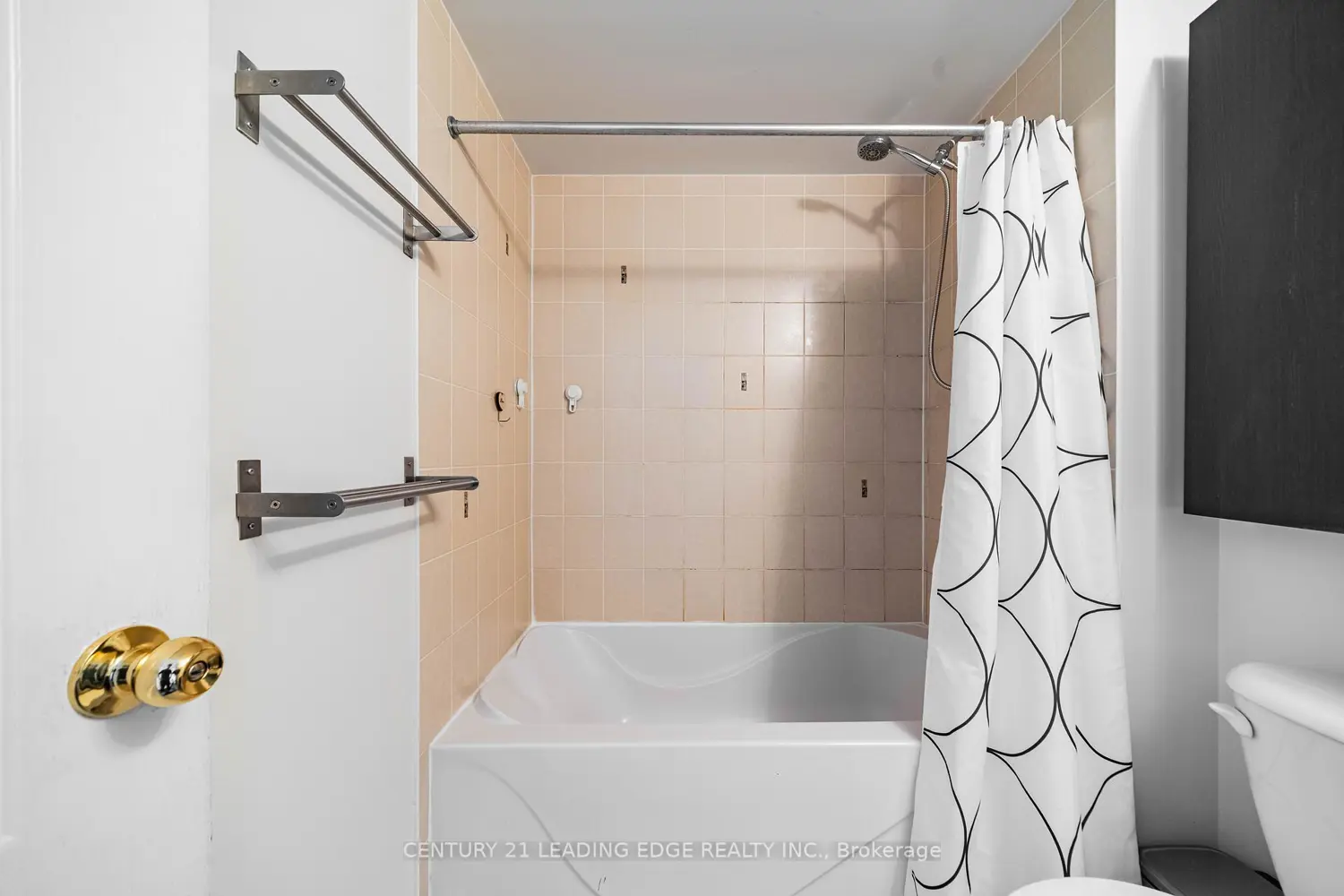 Additional image 11 of 653A Warden Avenue 53