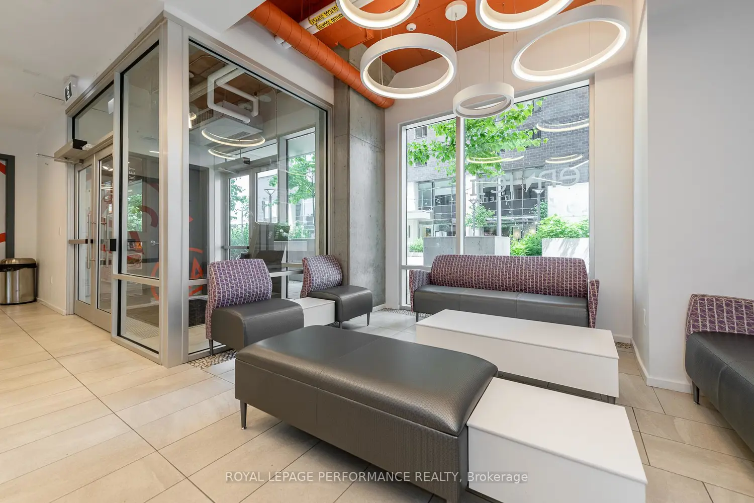 105 Champagne Avenue 1118 photo 2