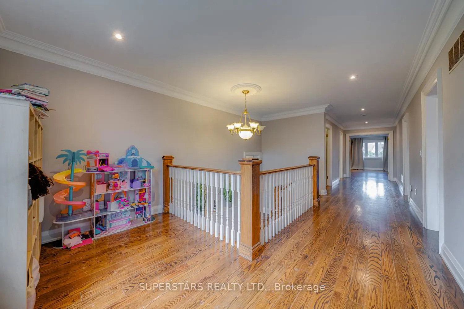 Additional image 9 of 176 Homewood Avenue