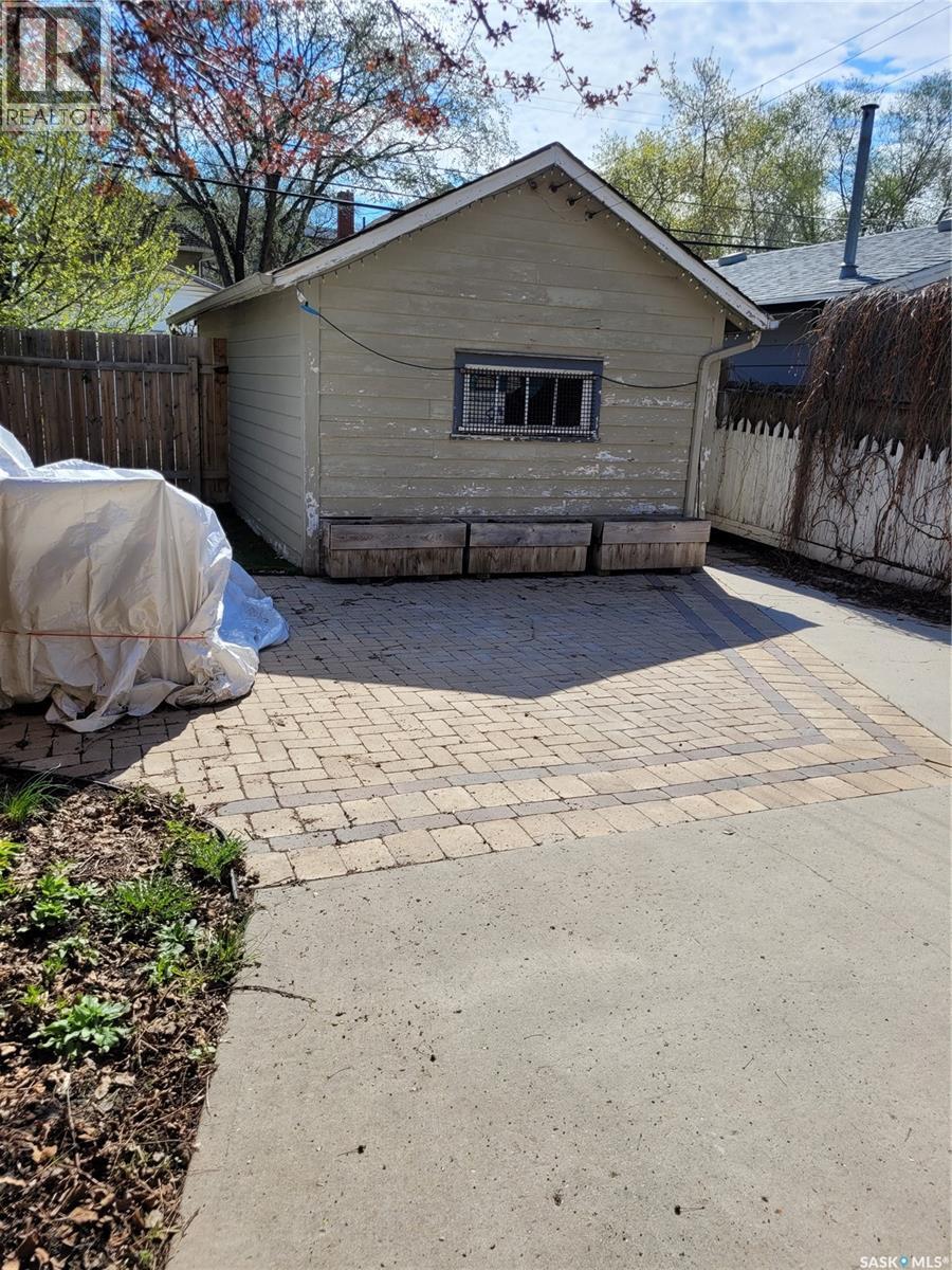 Additional image 3 of 916 6th Avenue N, Saskatoon, SK, S7K2T4