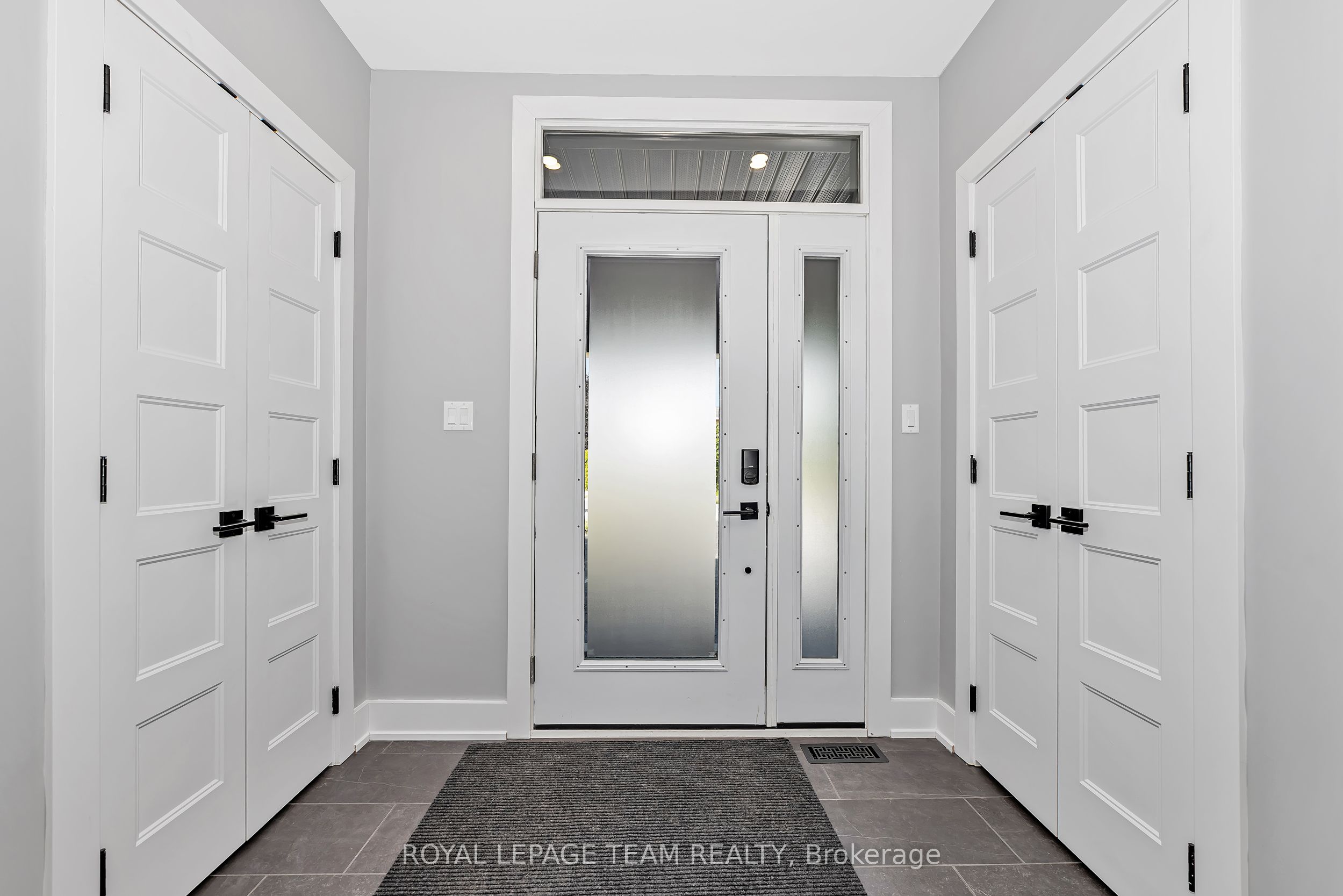 Additional image 4 of 12 Largo Crescent, Ottawa, ON, K2G 3C7