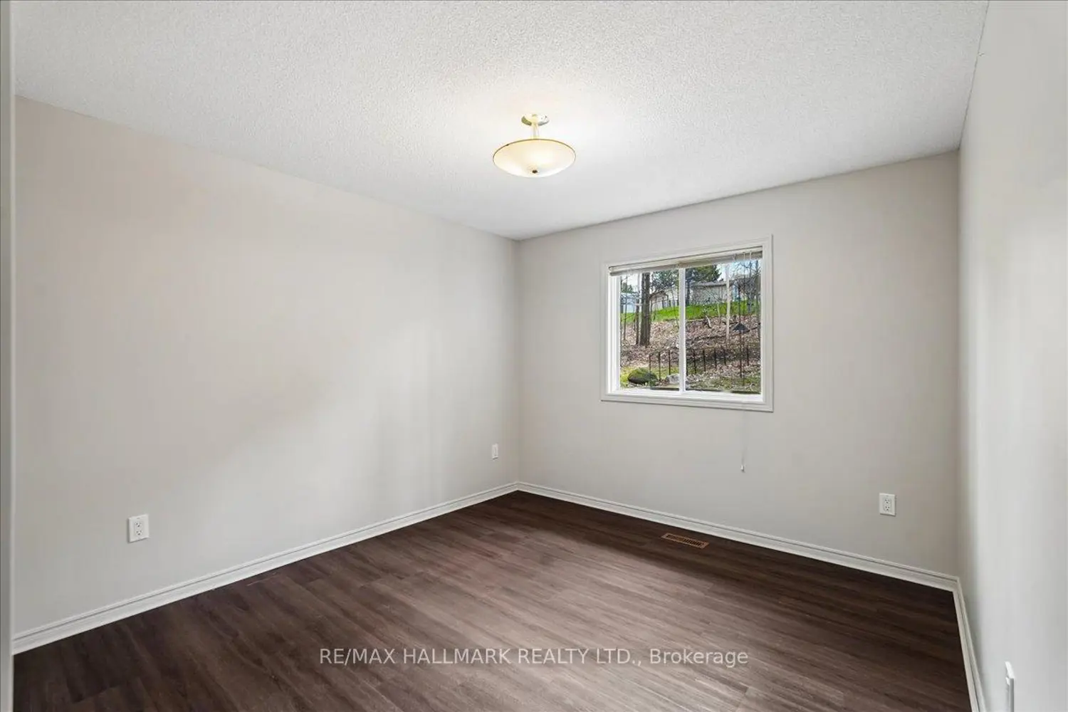Additional image 11 of 9 Pinetree Court