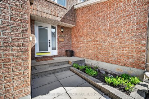 Additional image 8 of 1824 Summerfields Crescent, Ottawa, ON, K1C 7B8