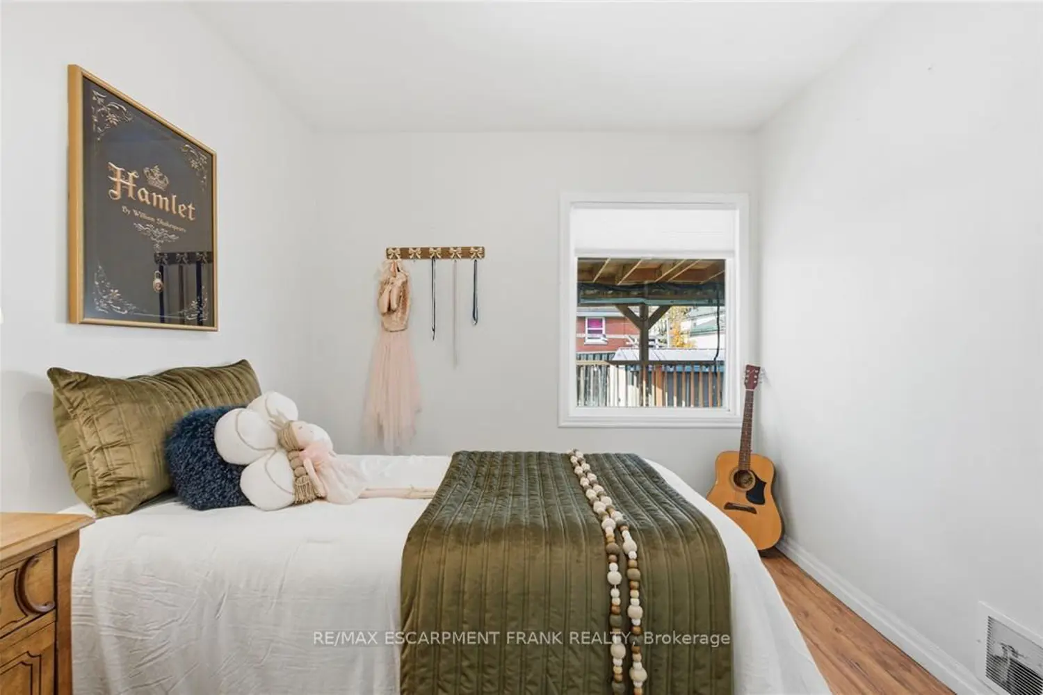 Additional image 12 of 352 East 28Th Street