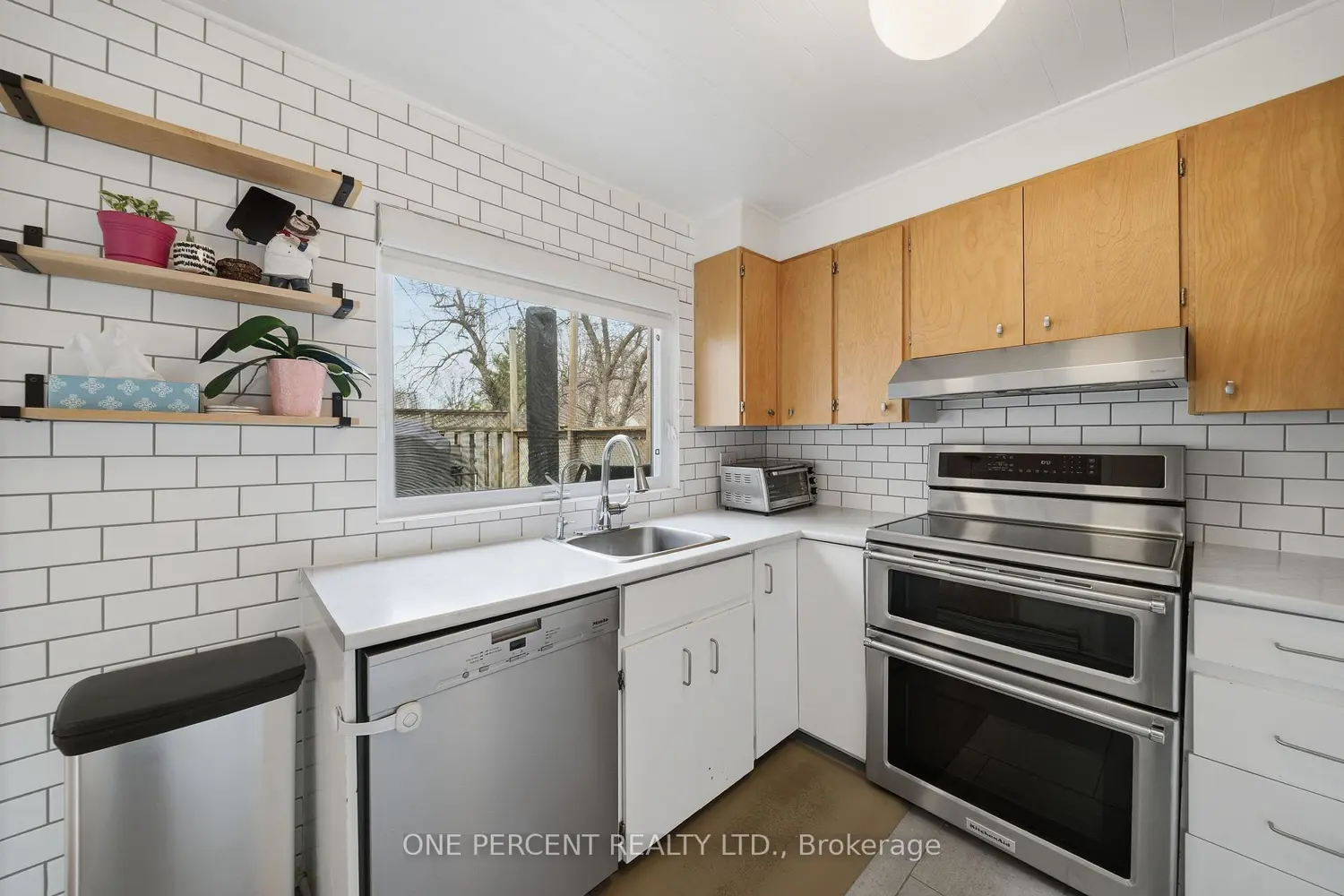 69 Burland Street photo 4