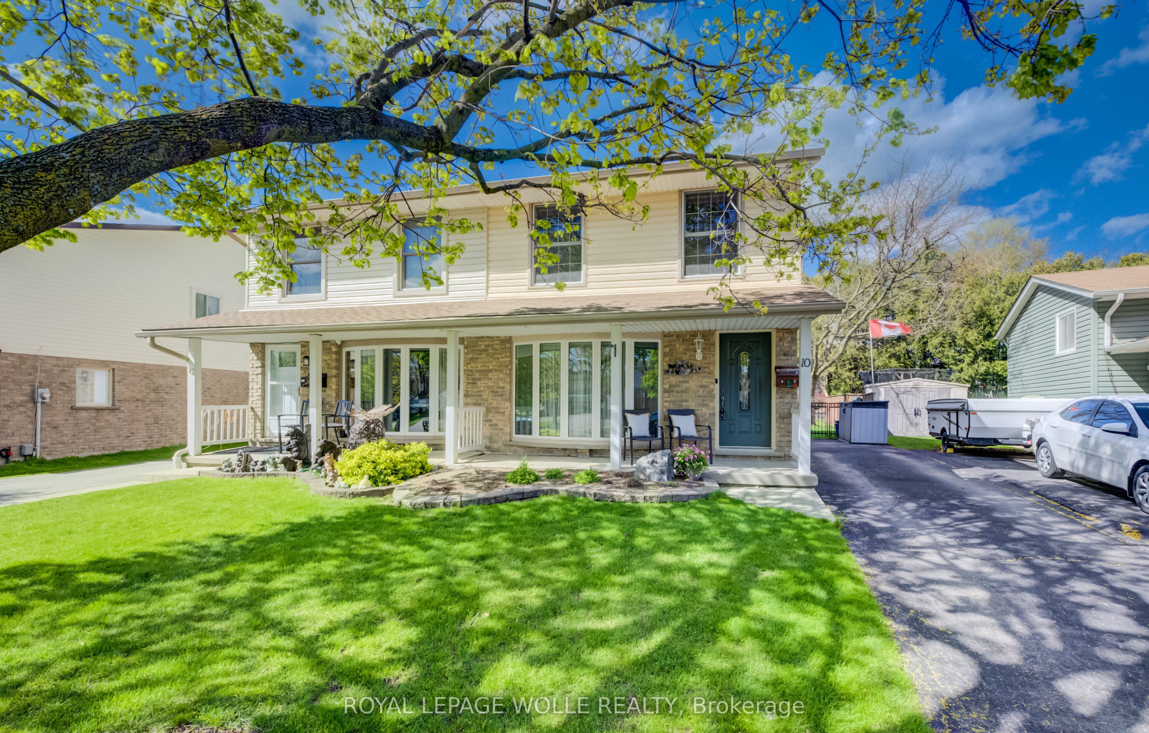10 Meadow Woods Crescent, Kitchener, ON, N2N 1S5