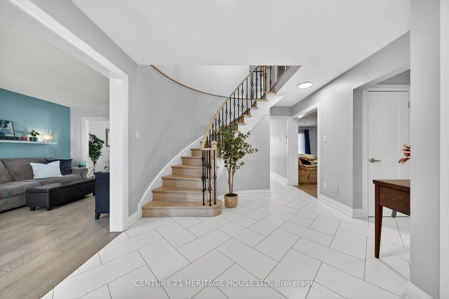 3 Bowes Court photo 3