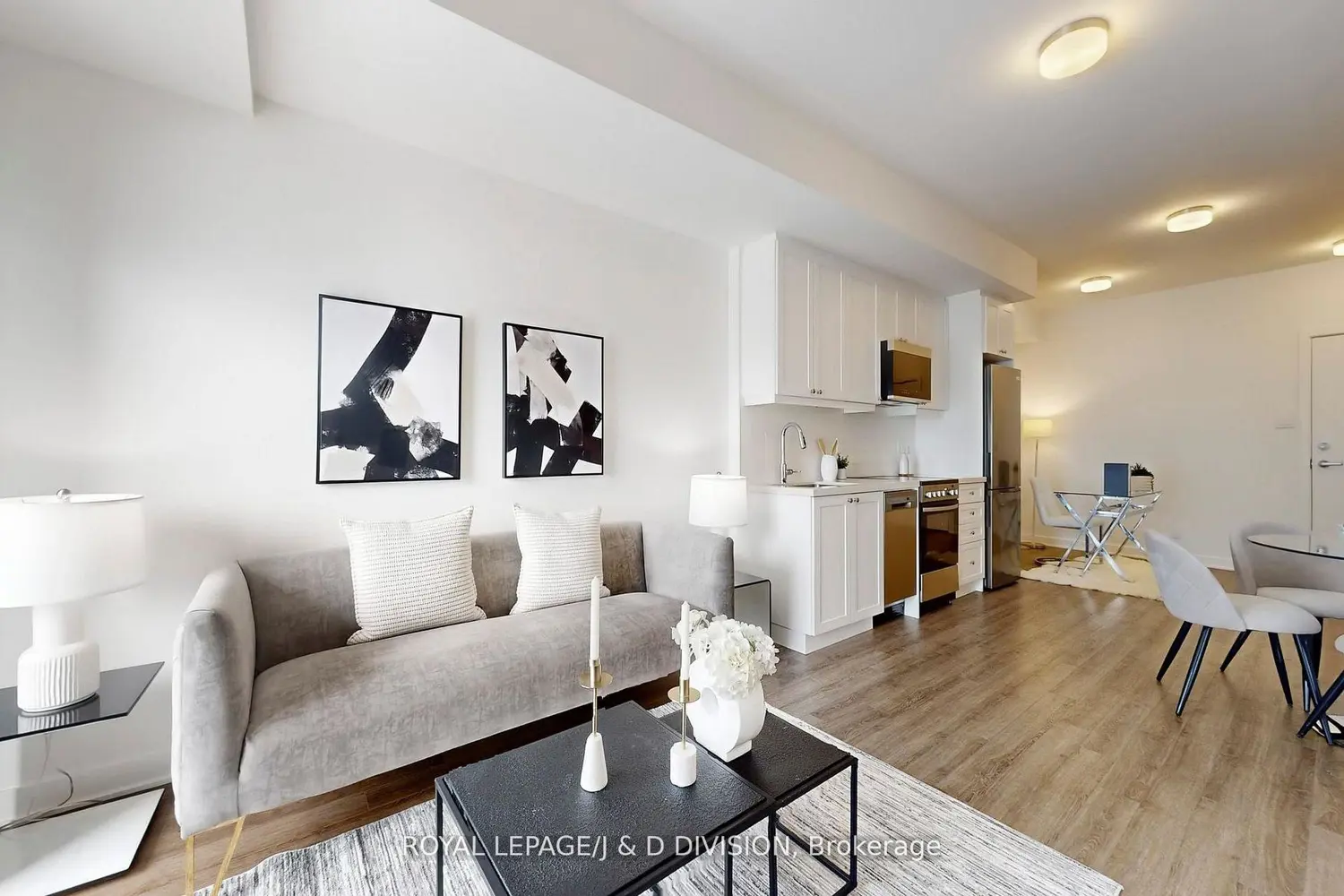 55 Clarington Boulevard 411 photo 3