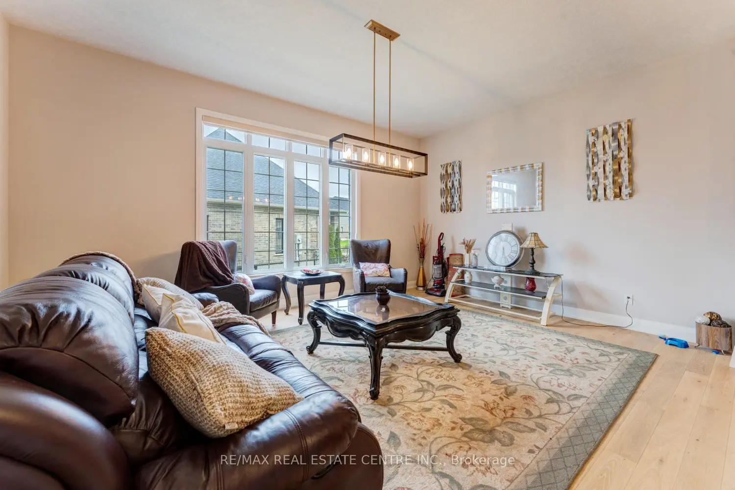 Additional image 8 of 94 Pondcliffe Drive