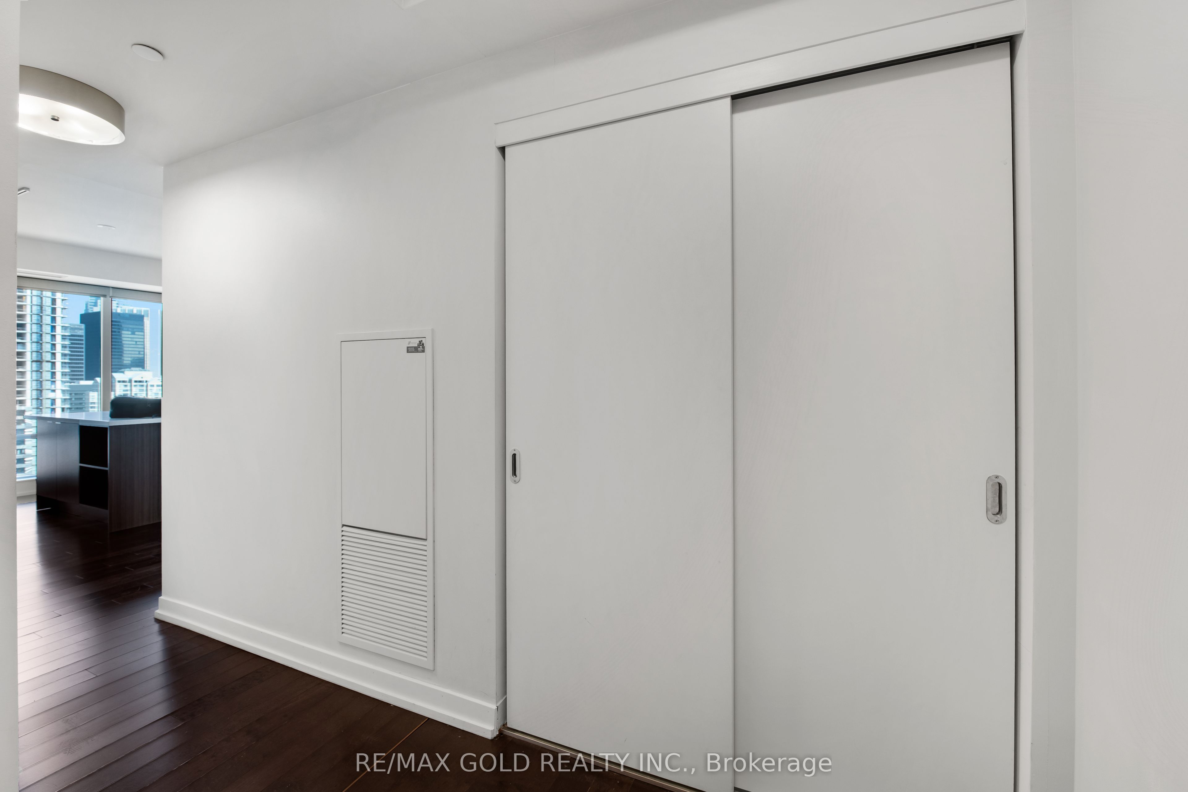Additional image 5 of 2209-21 Widmer Street, Toronto, ON, M5V 0B8