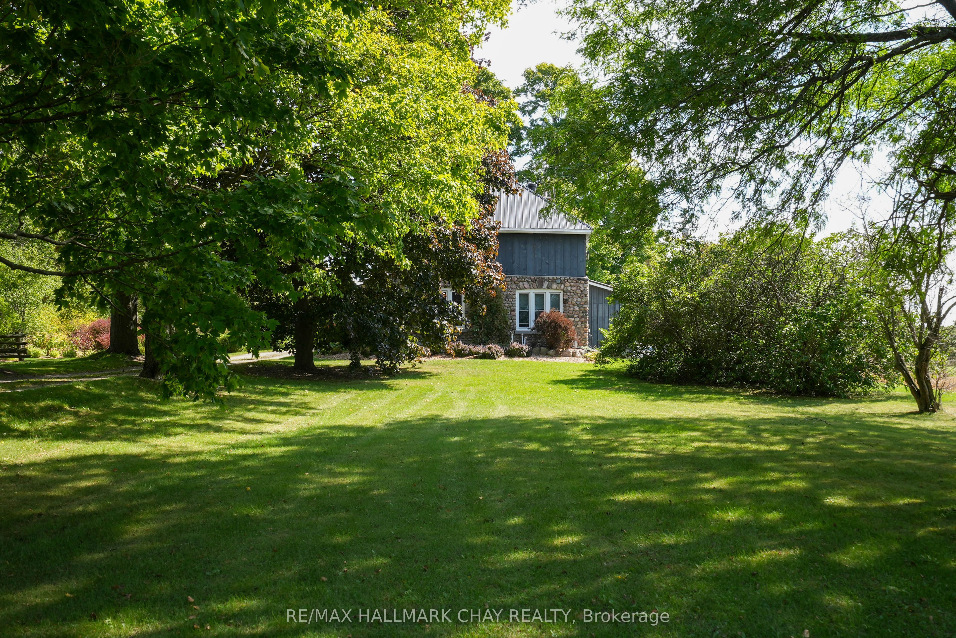 Additional image 2 of 2473 Ronald Road, Springwater, ON, L0L 1Y0