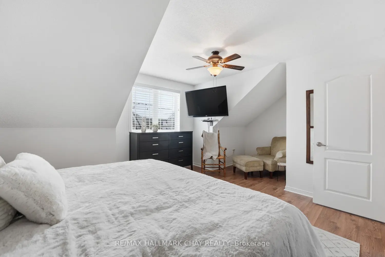 Additional image 8 of 1280 Coleman Crescent