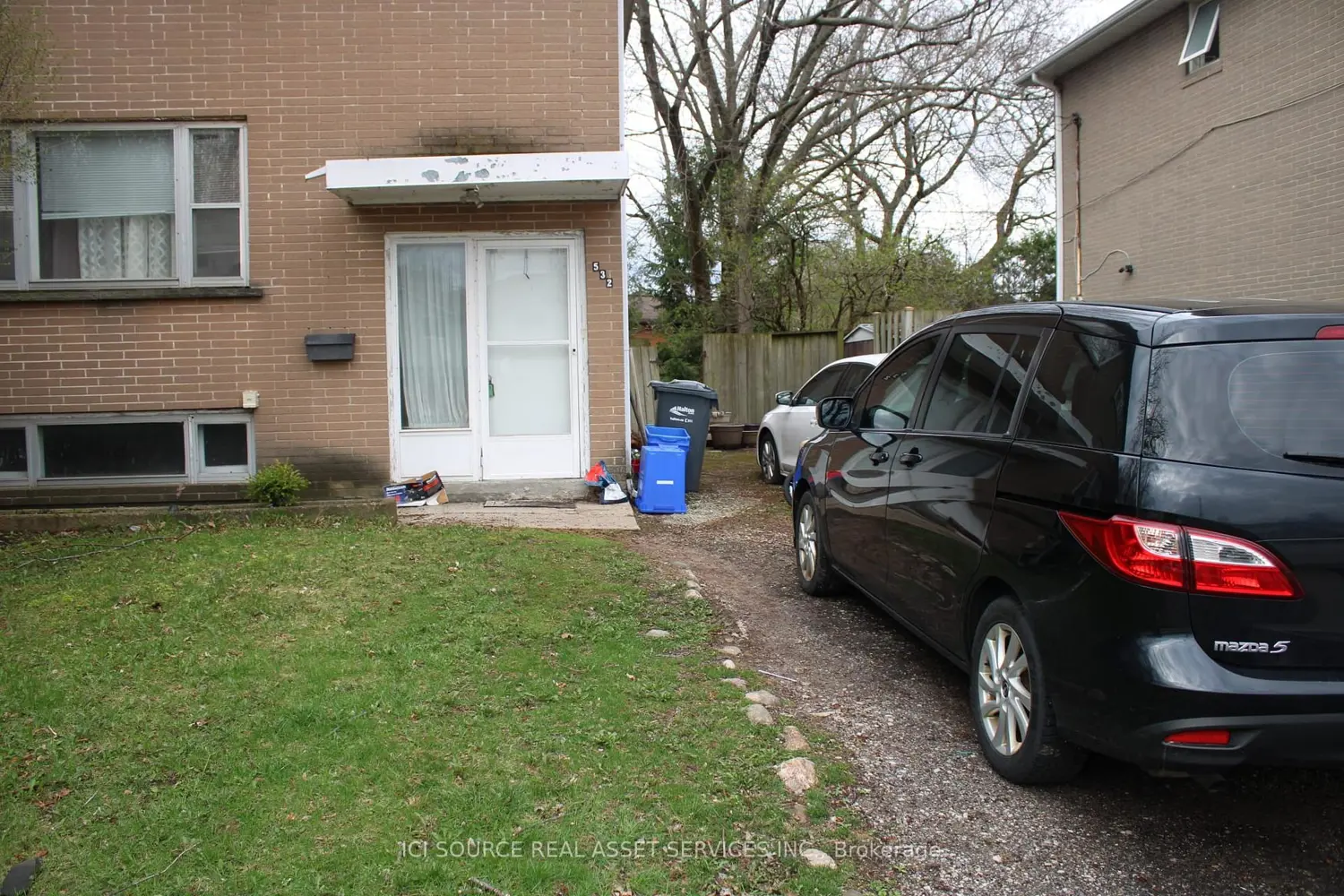532 Appleby Line