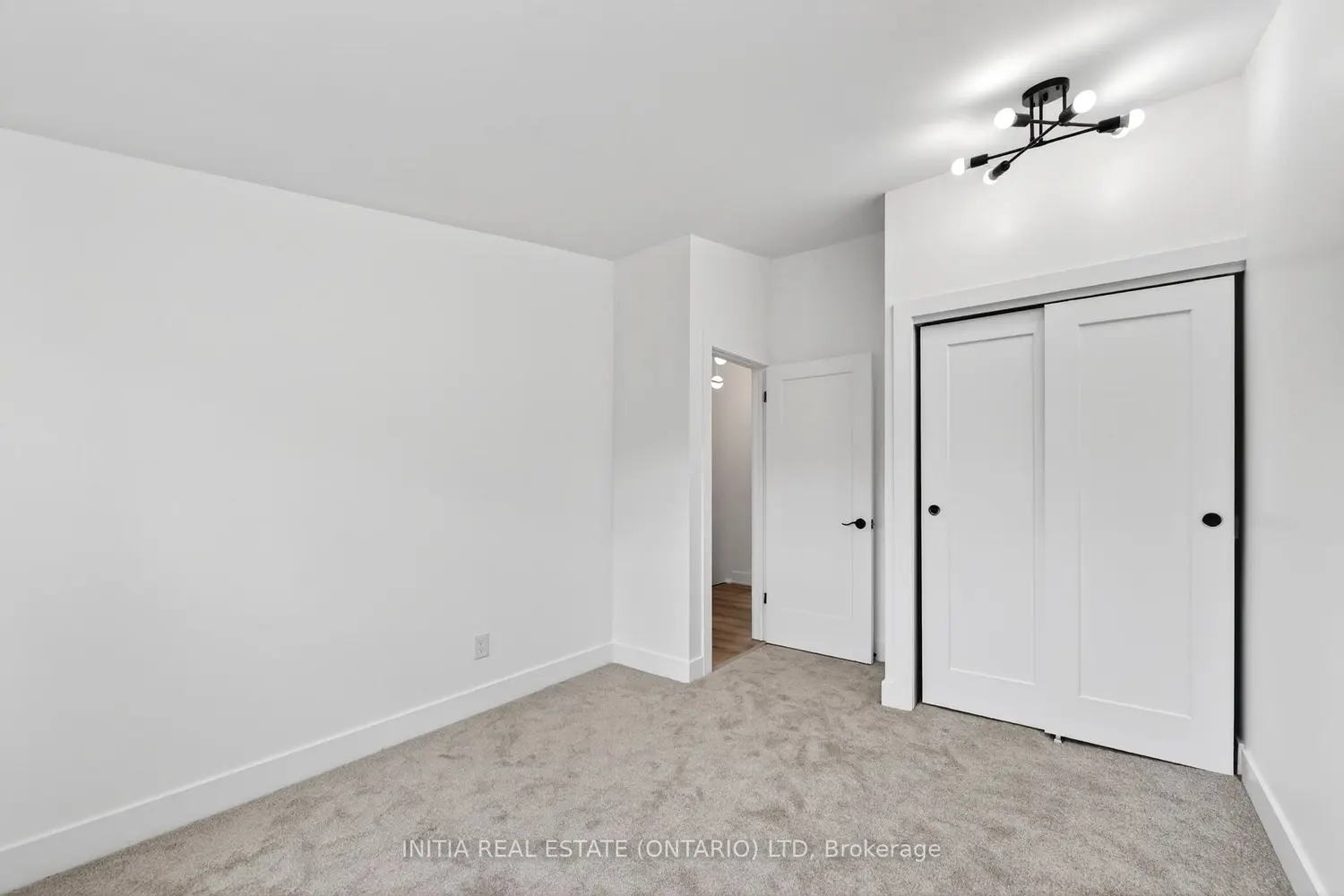 Additional image 14 of 40 Fairfax Court 1