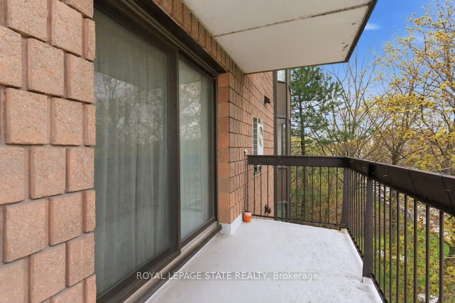 Additional image 16 of 966 Queenston Road 302