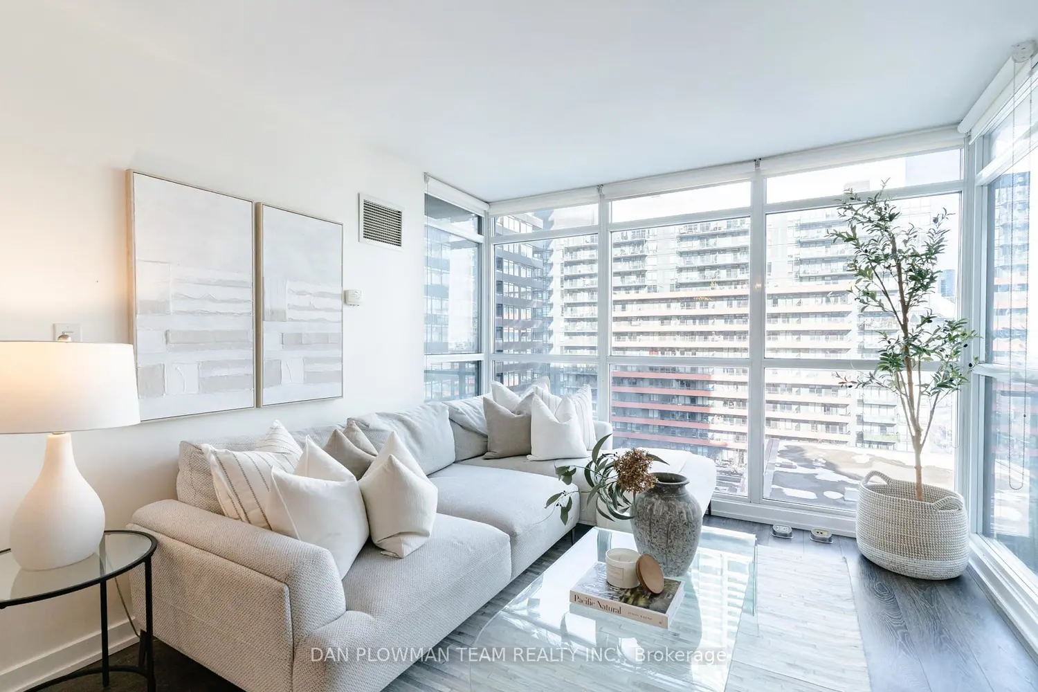 Additional image 5 of 8 Telegram Mews 1006