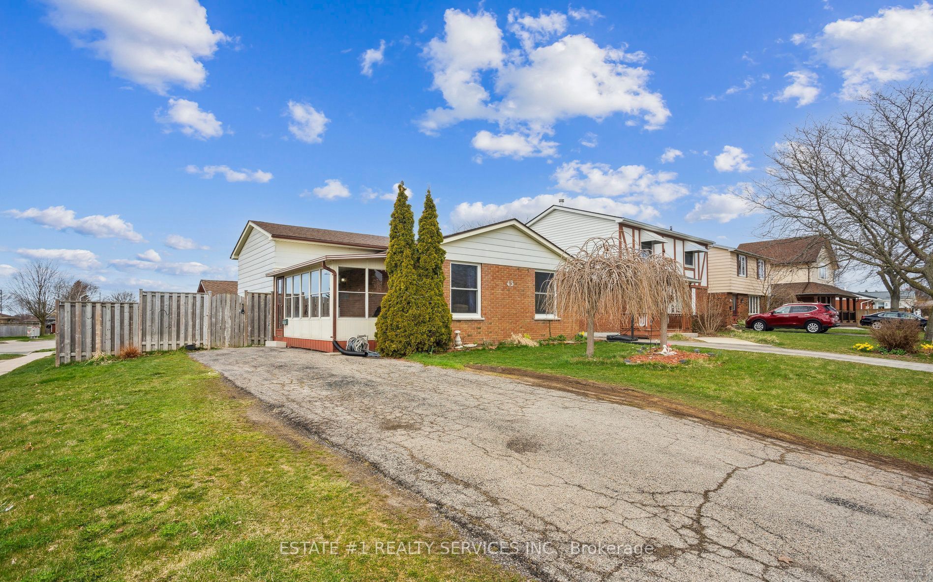 43 Dyer Street, St. Thomas, ON, N5R 5K2