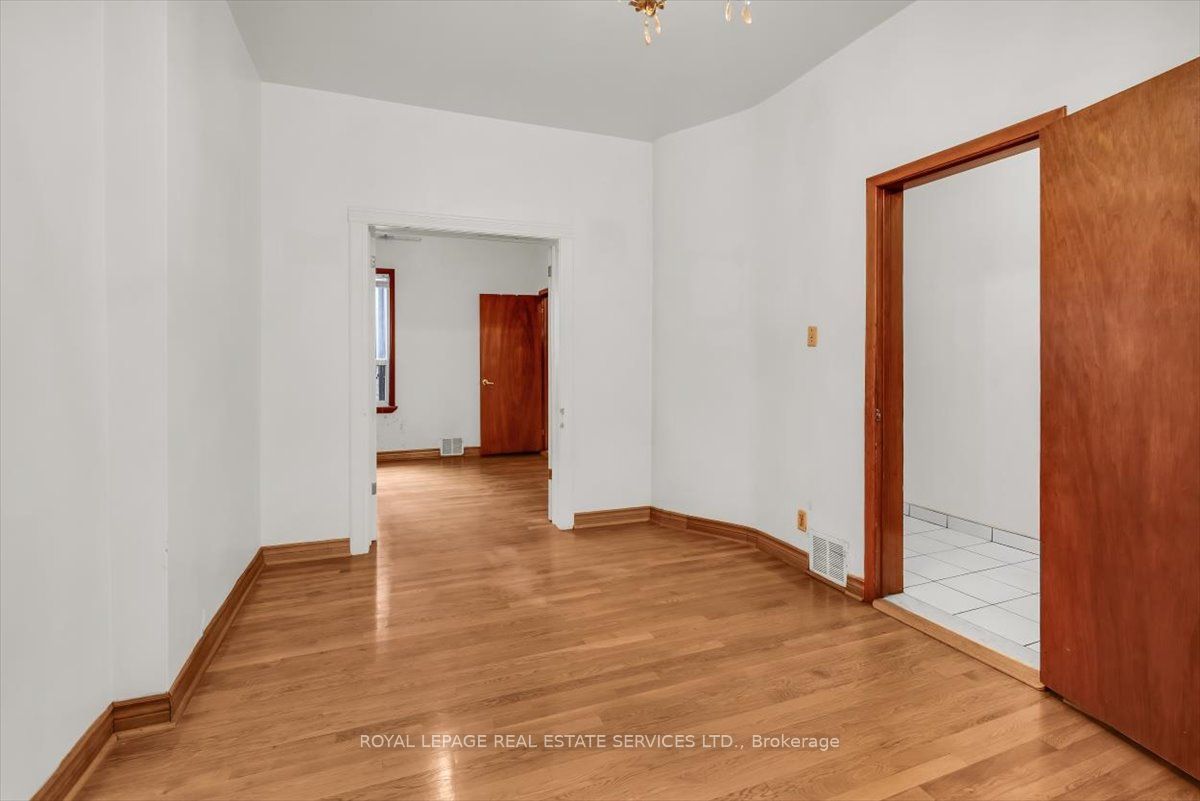 Additional image 4 of 215 Clinton Street, Toronto, ON, M6G 2Y4