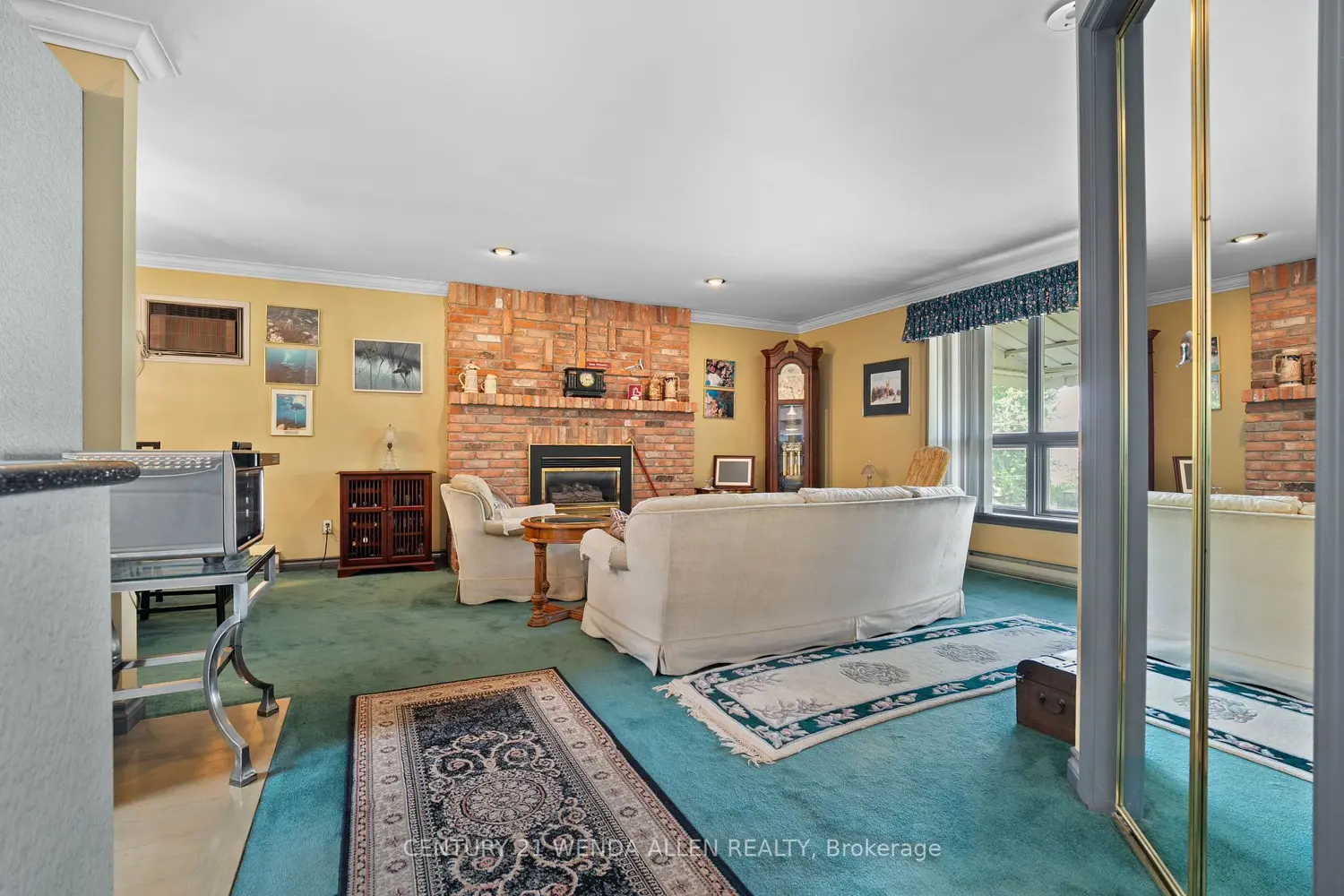 Additional image 7 of 1873 Woodview Avenue
