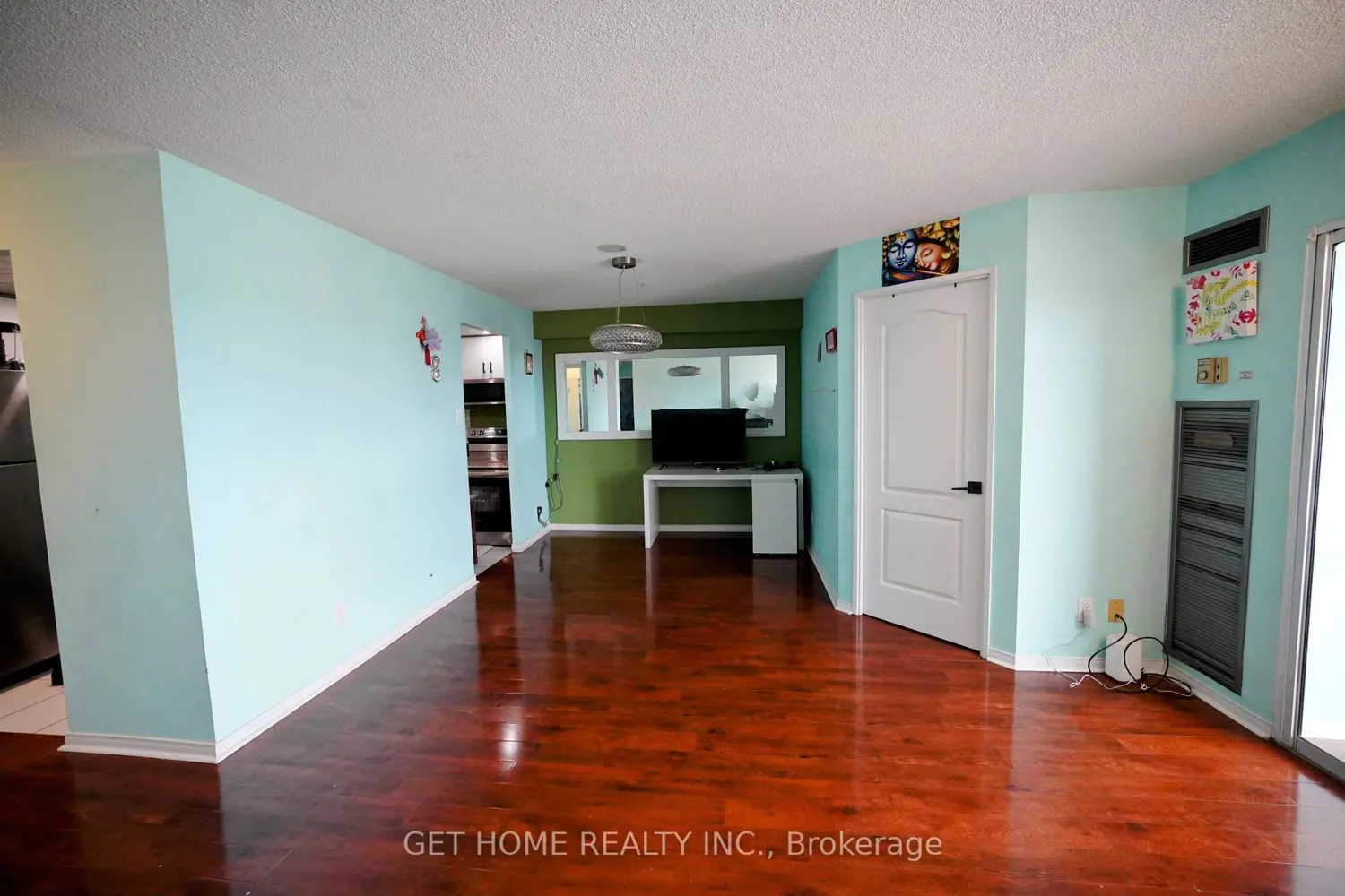 Additional image 7 of 115 Hillcrest Avenue 1402
