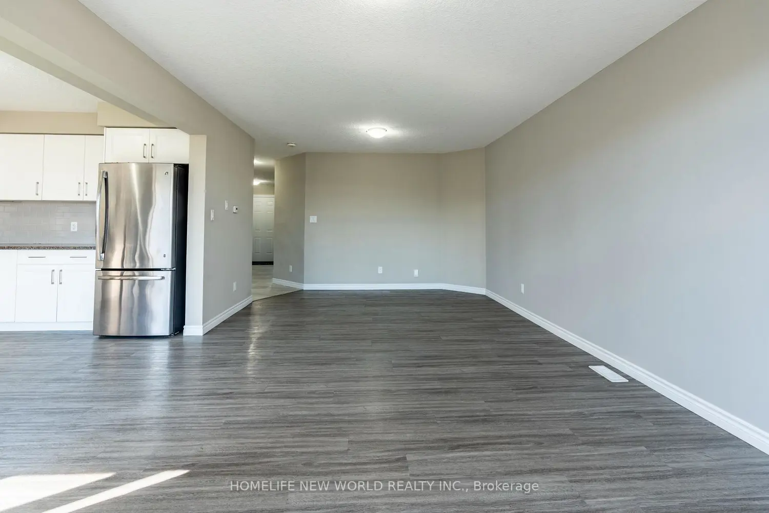 Additional image 6 of 452 Avens Street