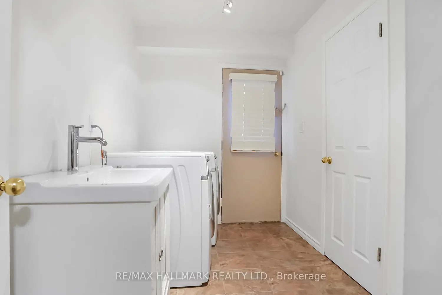 Additional image 17 of 22 Avondale Crescent