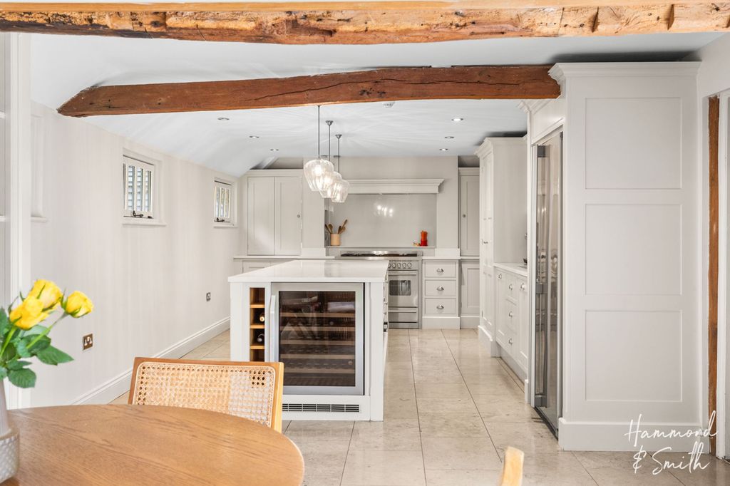Additional image 6 of 6 bed barn conversion to rentWoodside, Epping CM16
