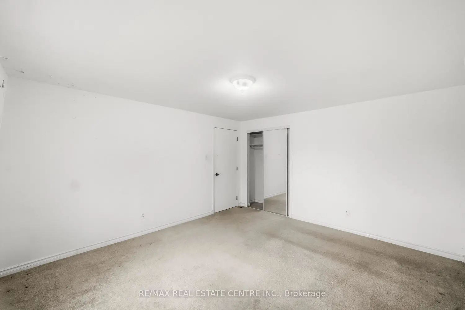 Additional image 12 of 76 Borden Parkway 10