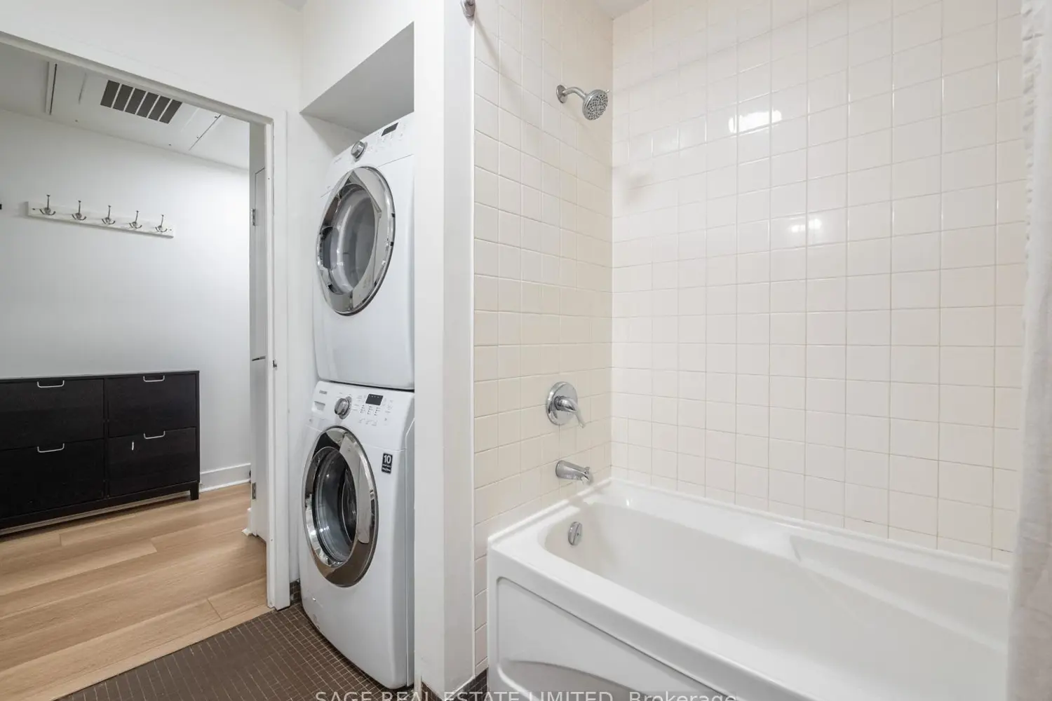Additional image 18 of 233 Carlaw Avenue 811