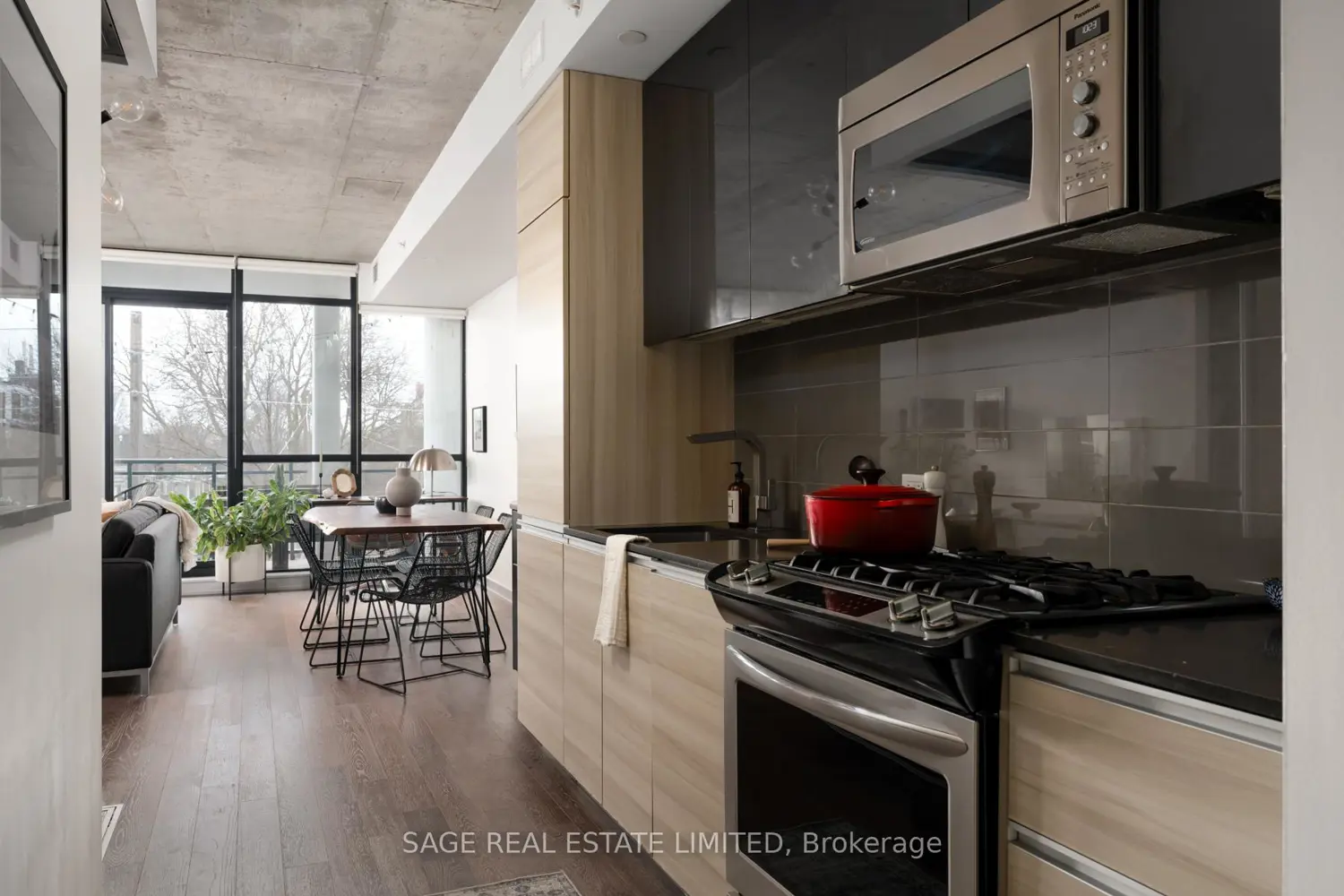 Additional image 10 of 1238 Dundas Street 403