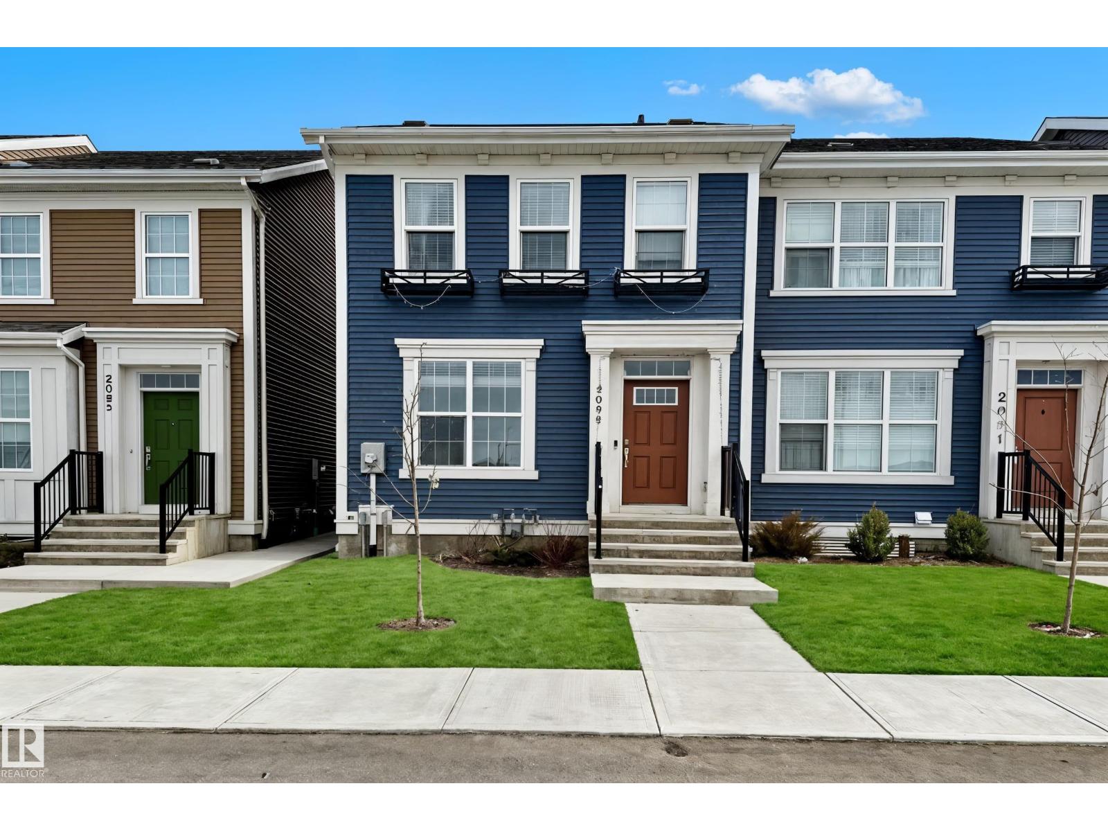 2093 Maple Road NW, Edmonton, AB, T6T2S8