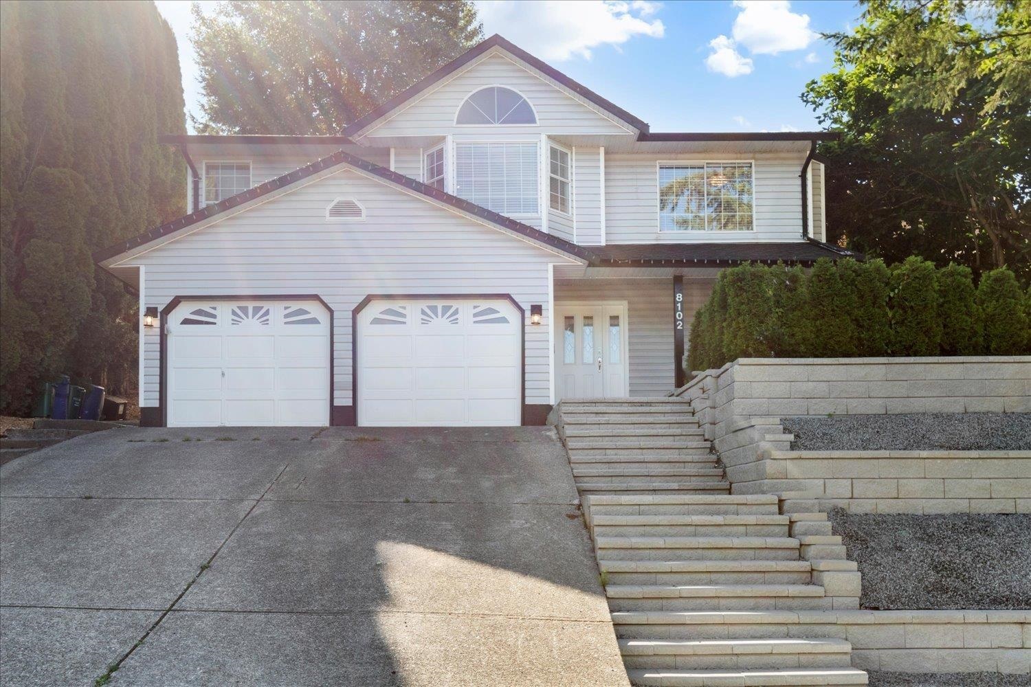 8102 Knight Avenue, Mission, BC, V2V 6A8
