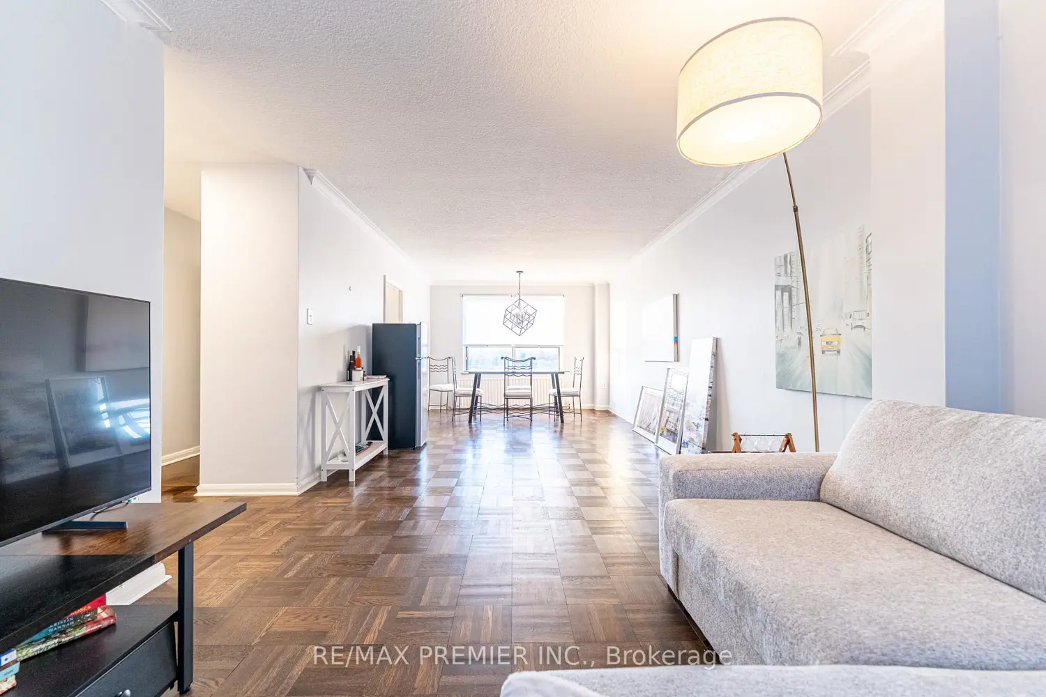 Additional image 9 of 660 Eglinton Avenue 612