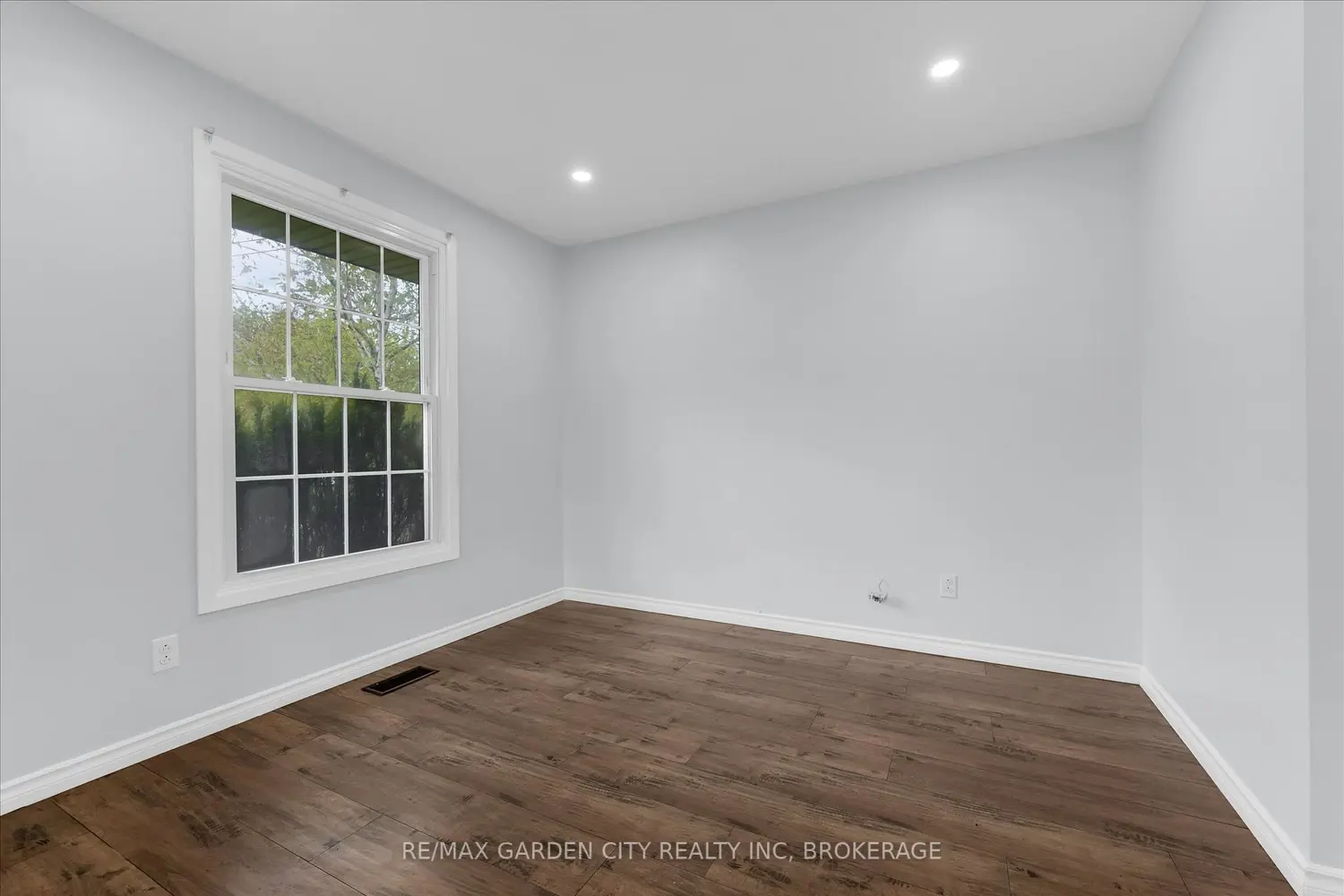 Additional image 5 of 82 Linwell Road