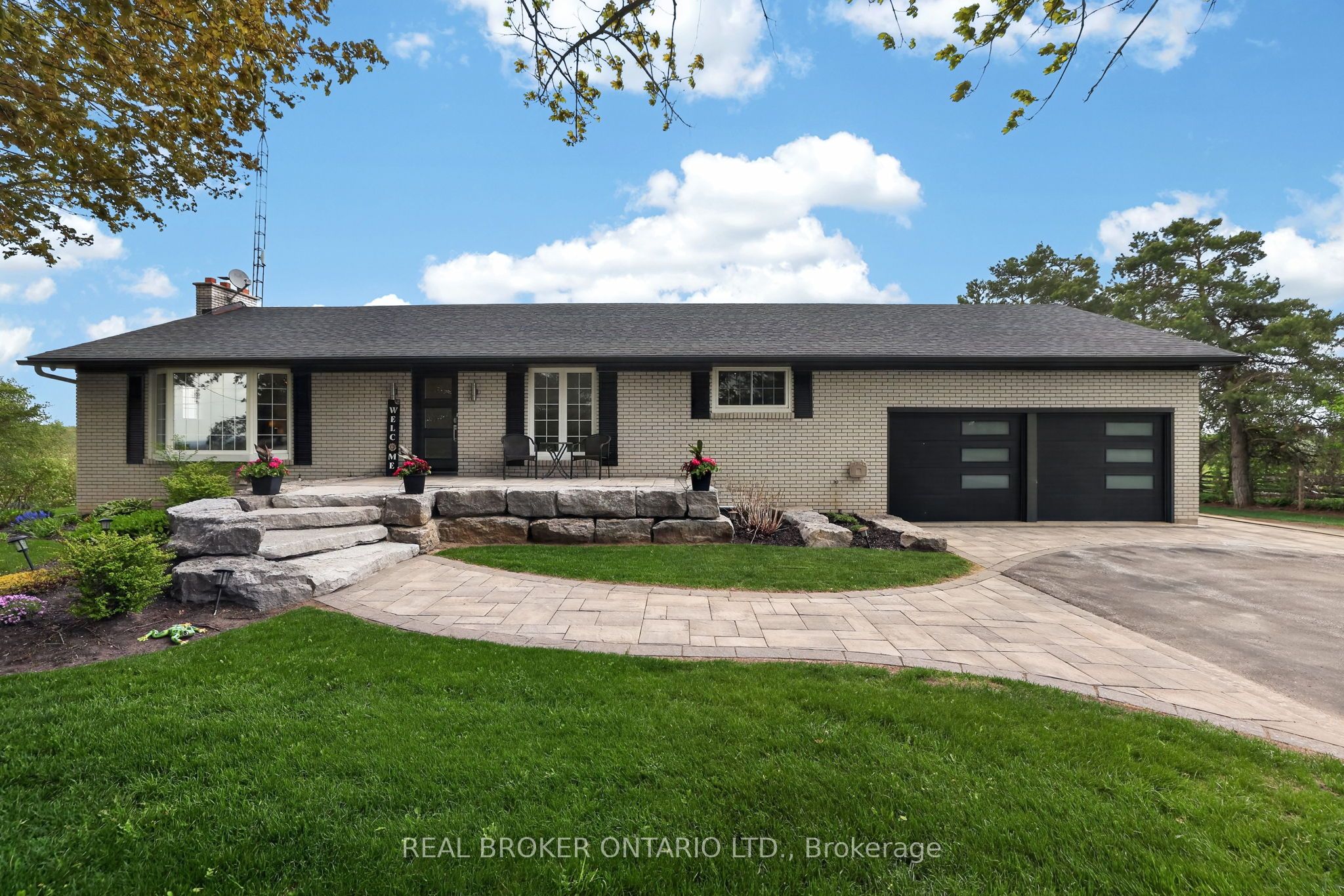 22213 Catering Road, East Gwillimbury, ON, L0G 1R0