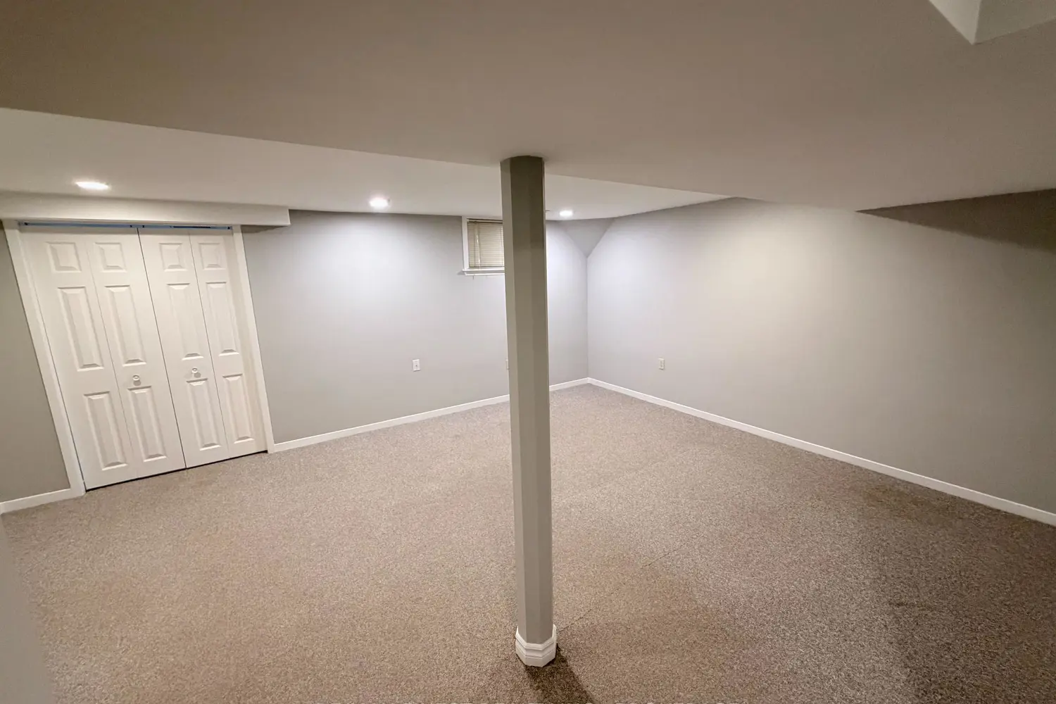 Additional image 15 of 936 Killarney Crescent