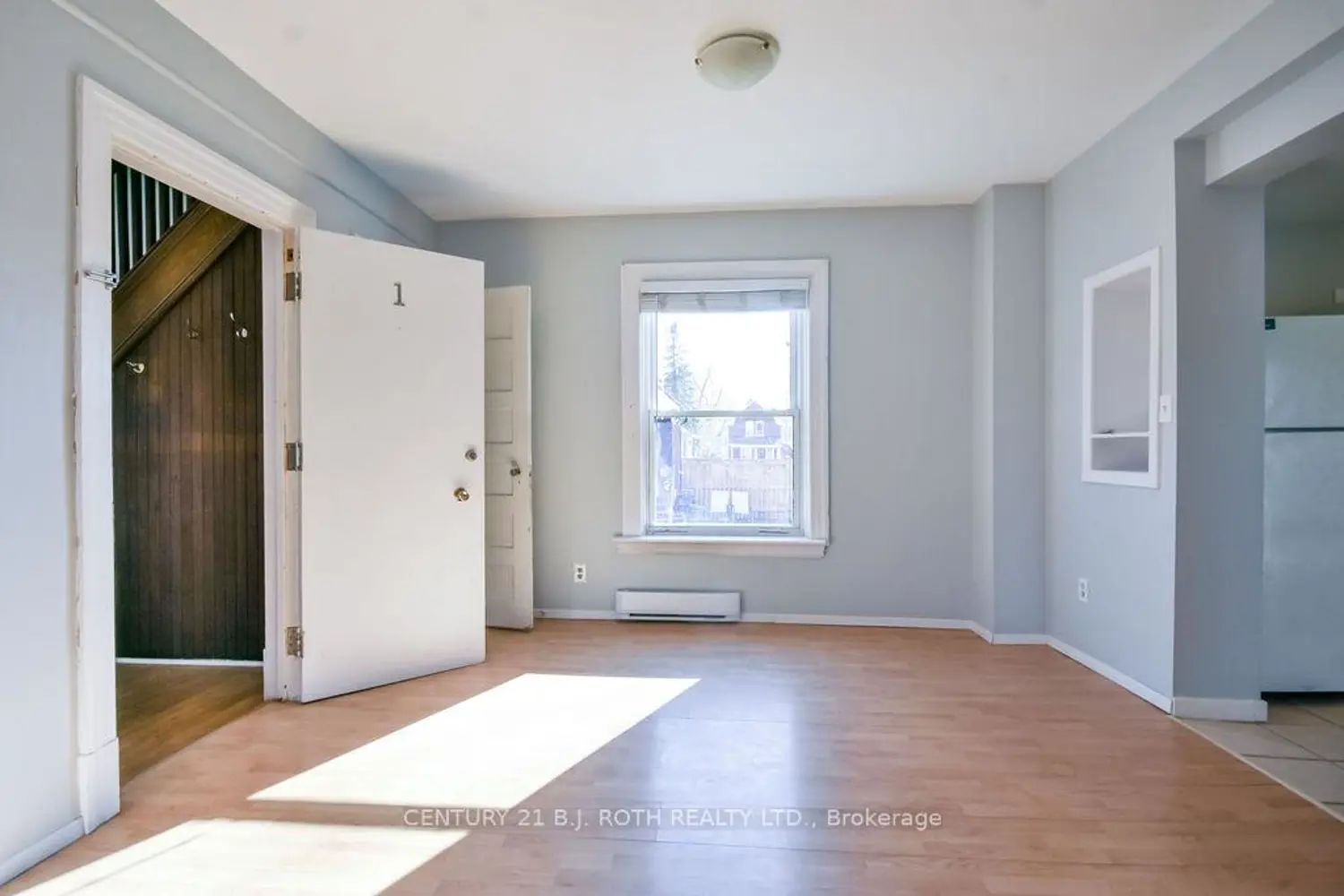 Additional image 4 of 174 Barrie Road