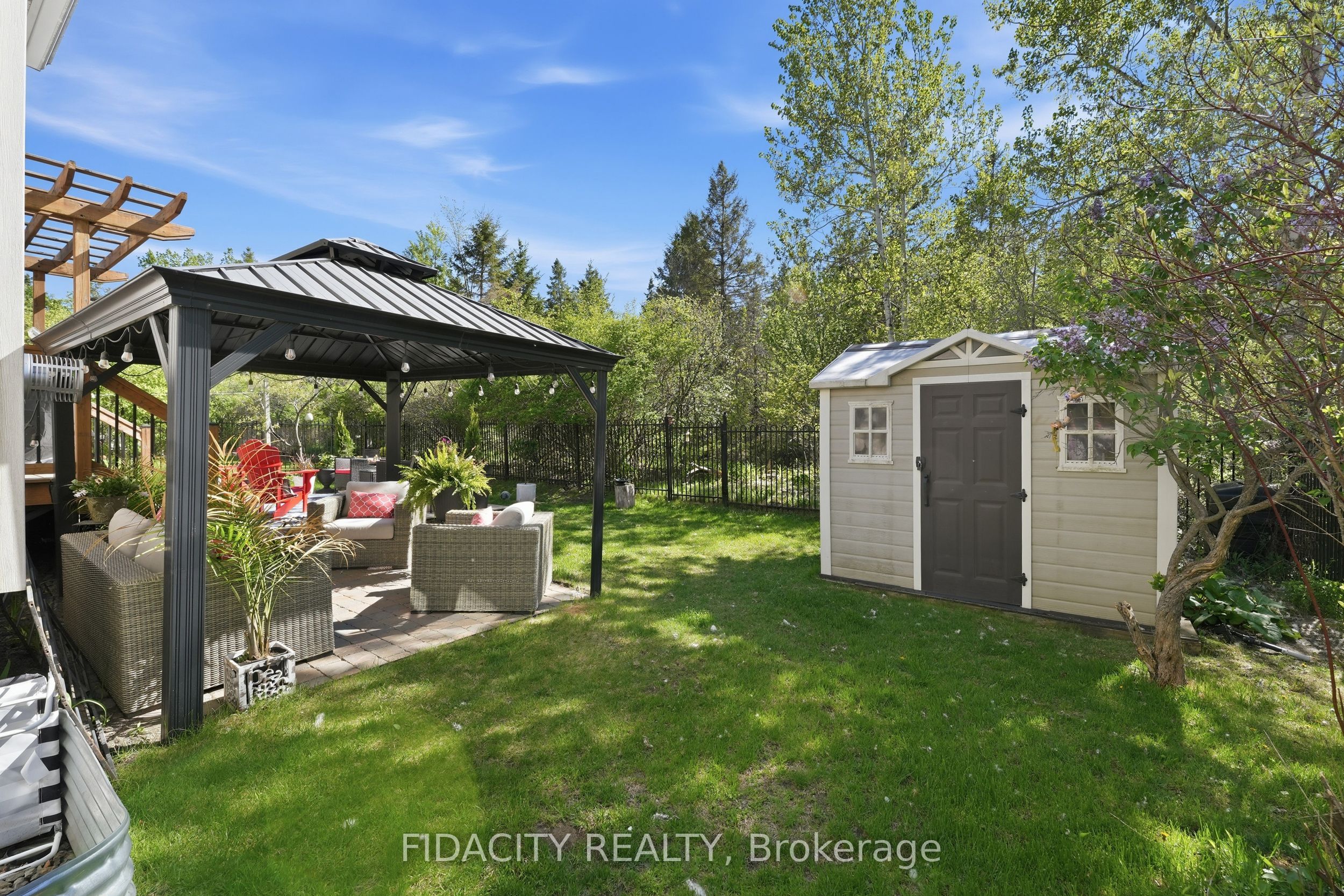 Additional image 3 of 24 Sirocco Crescent, Ottawa, ON, K2S 1Z7