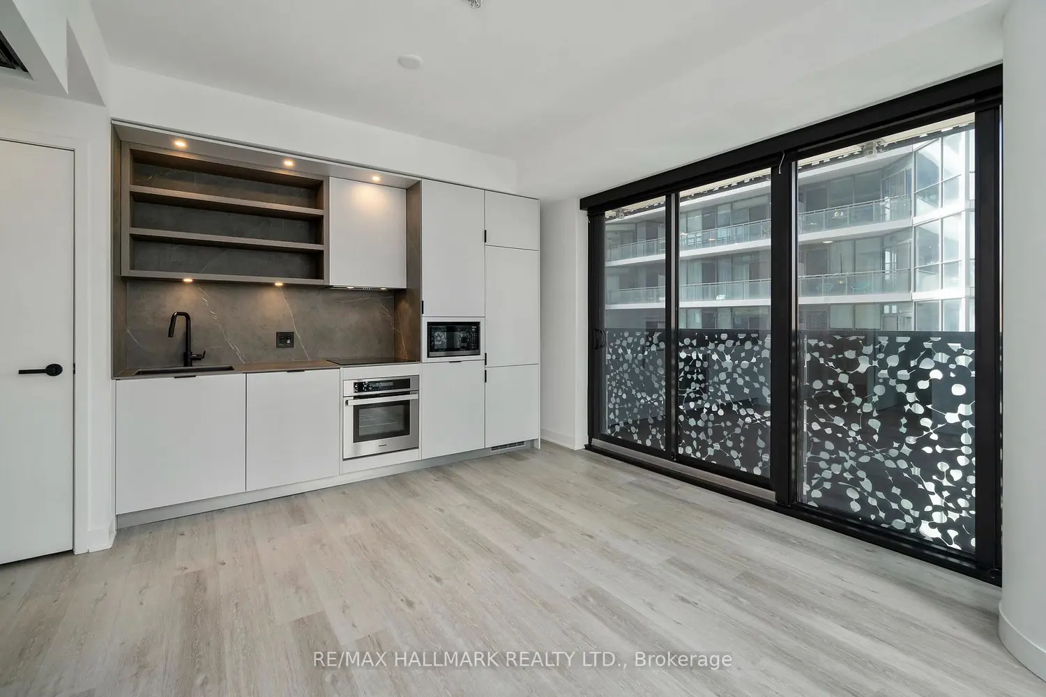 Additional image 3 of 55 Charles Street 1310