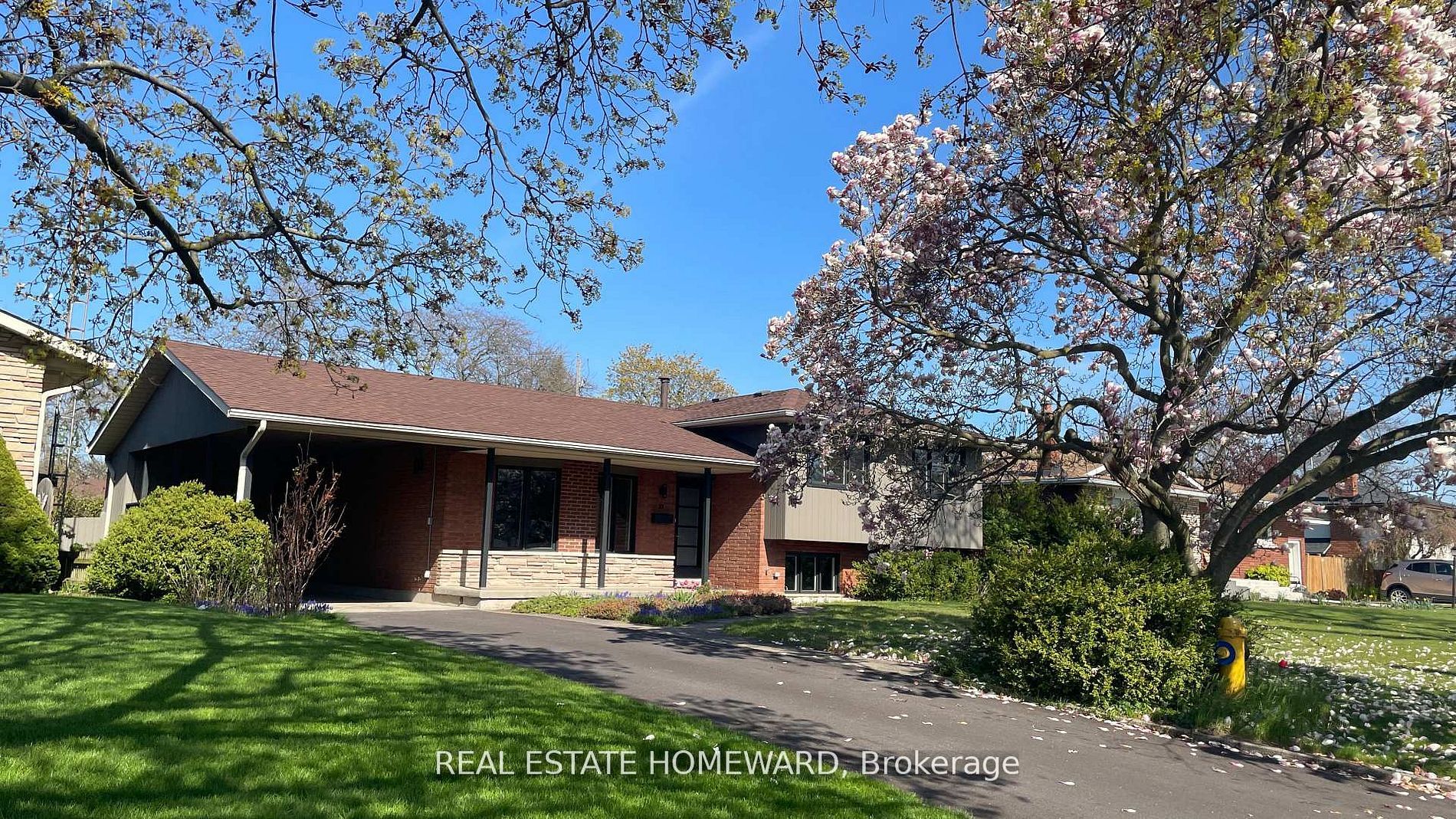 33 Strathcona Drive, St. Catharines, ON, L2M 2A8